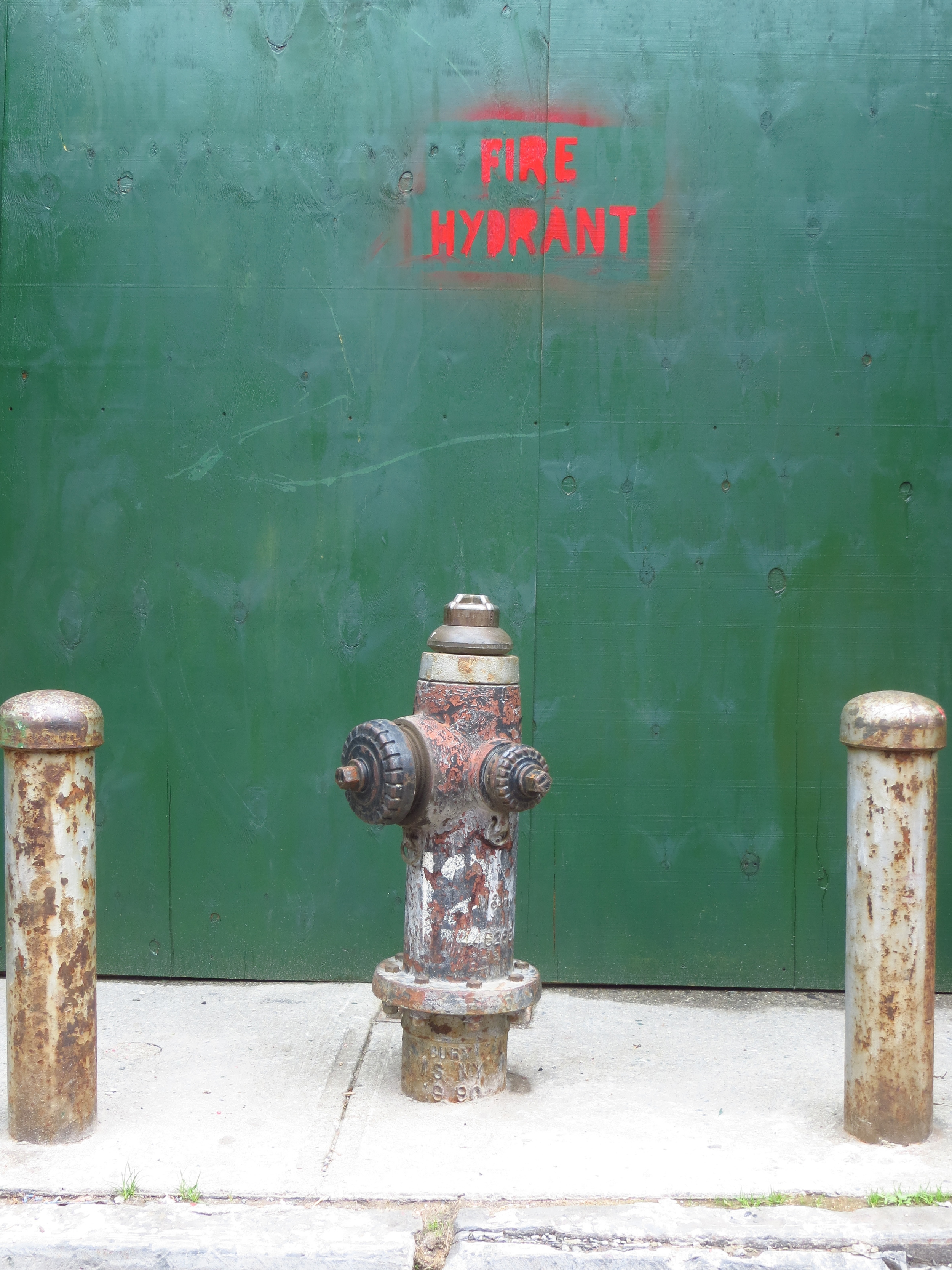 This is a picture of a fire hydrant