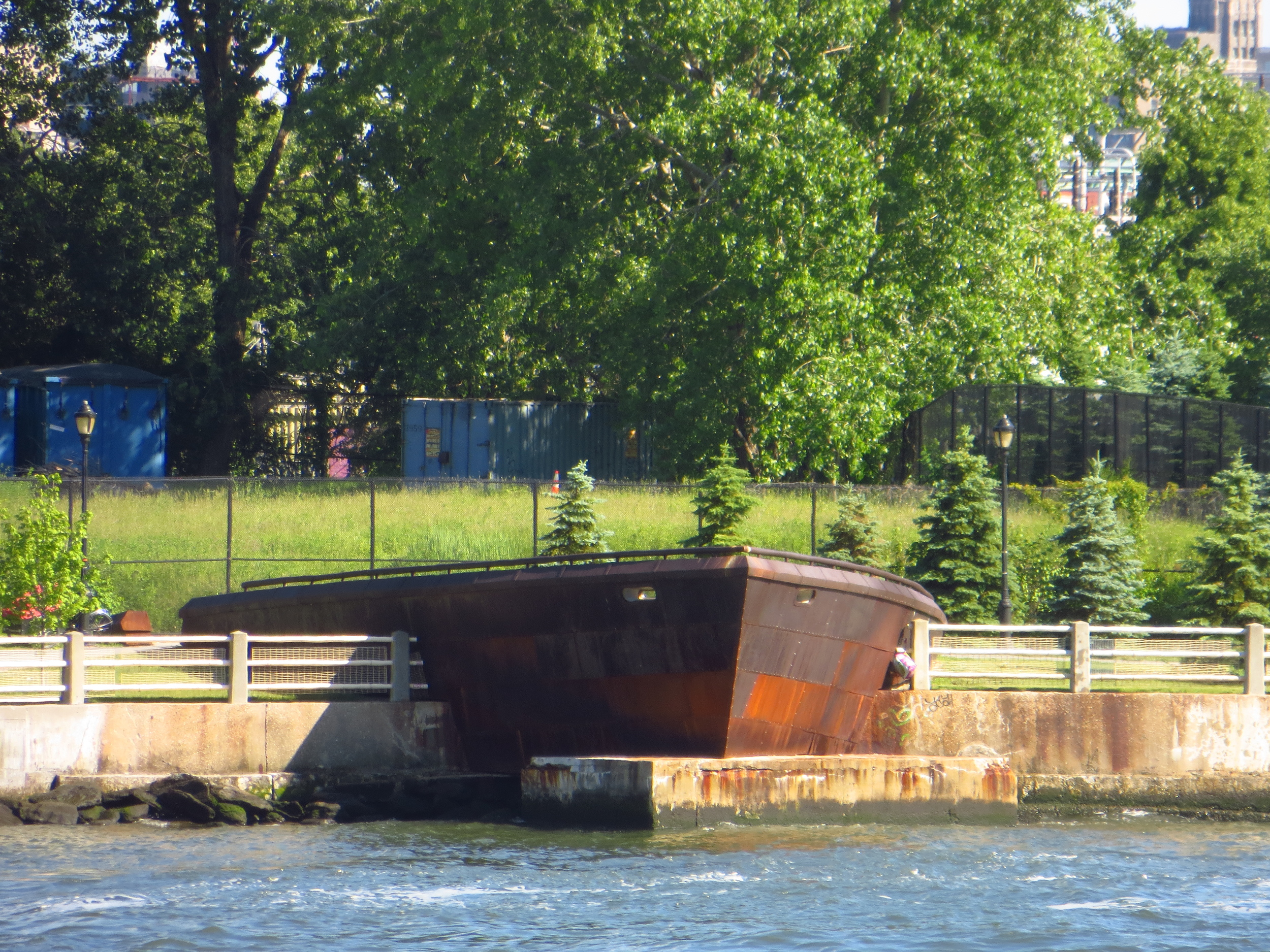 Ship's bow in Roosevelt Island