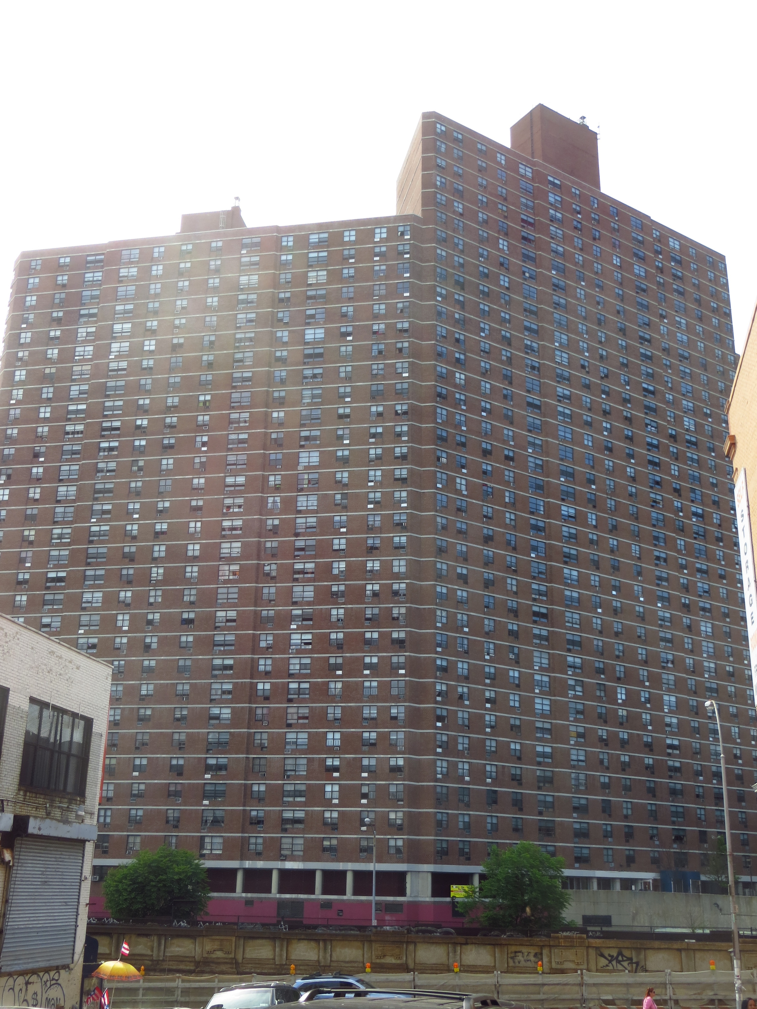 Riverside Park Community apartment complex