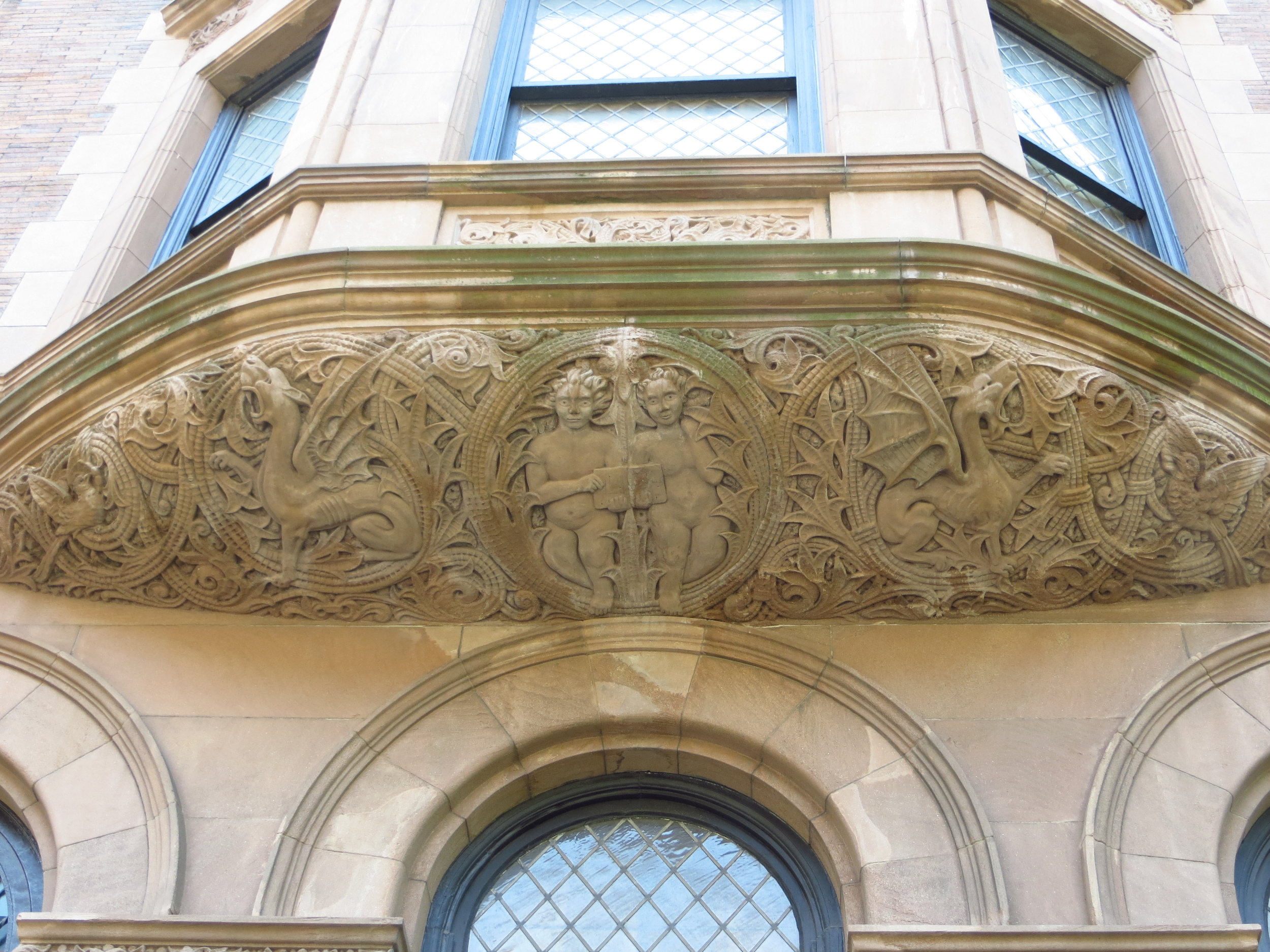 Elaborate under-window frieze