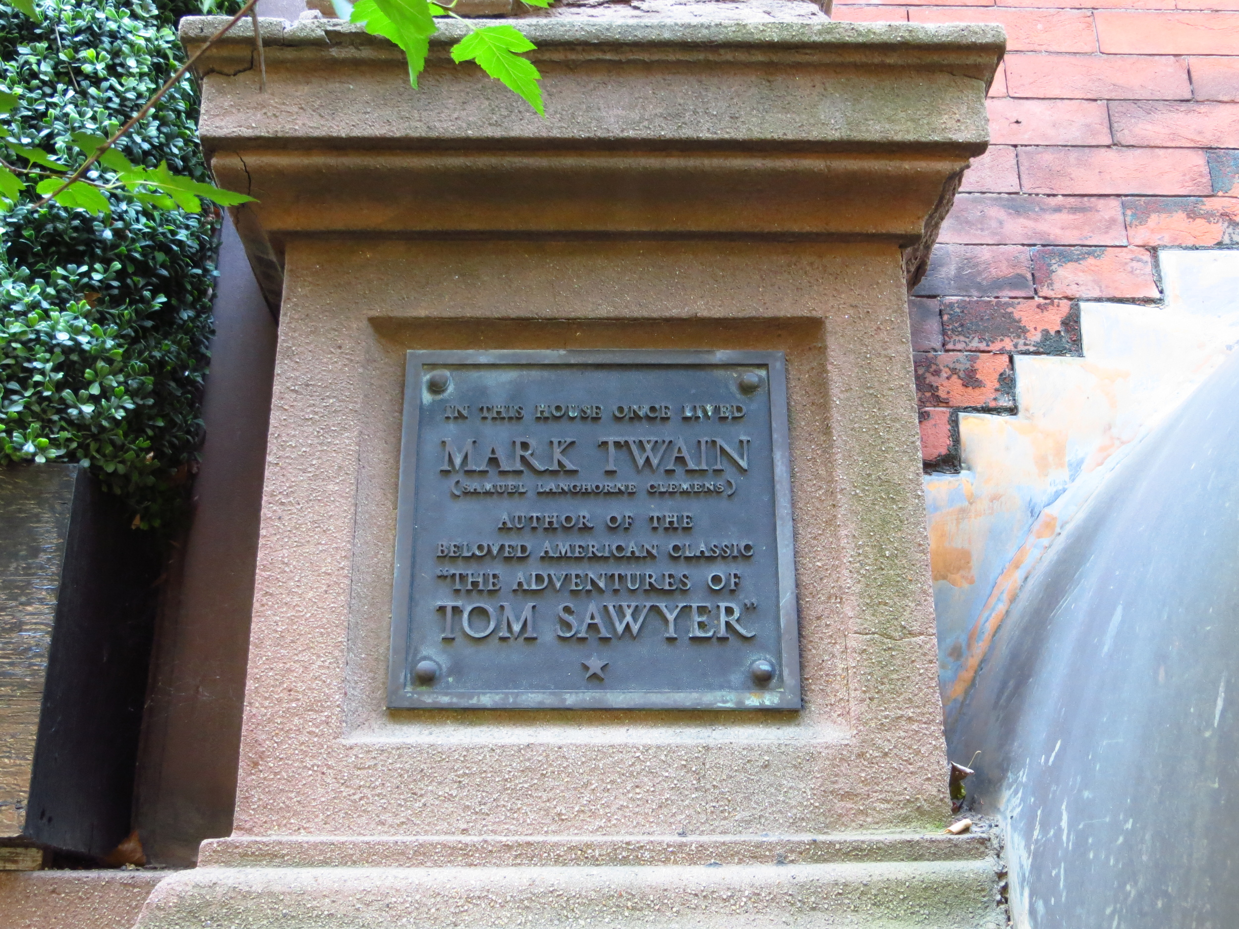...also Mark Twain lived there