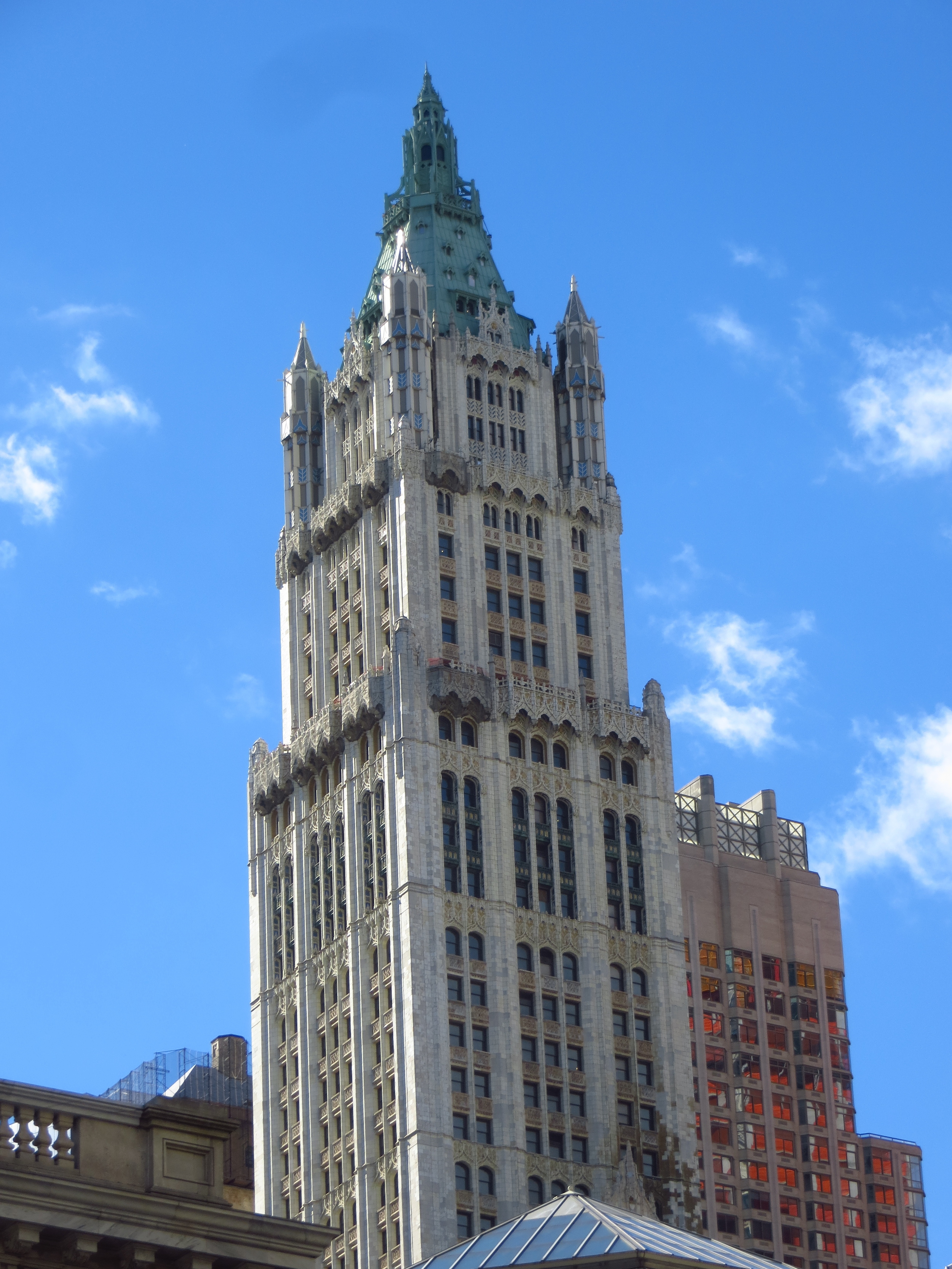 Woolworth Building (b. 1913)