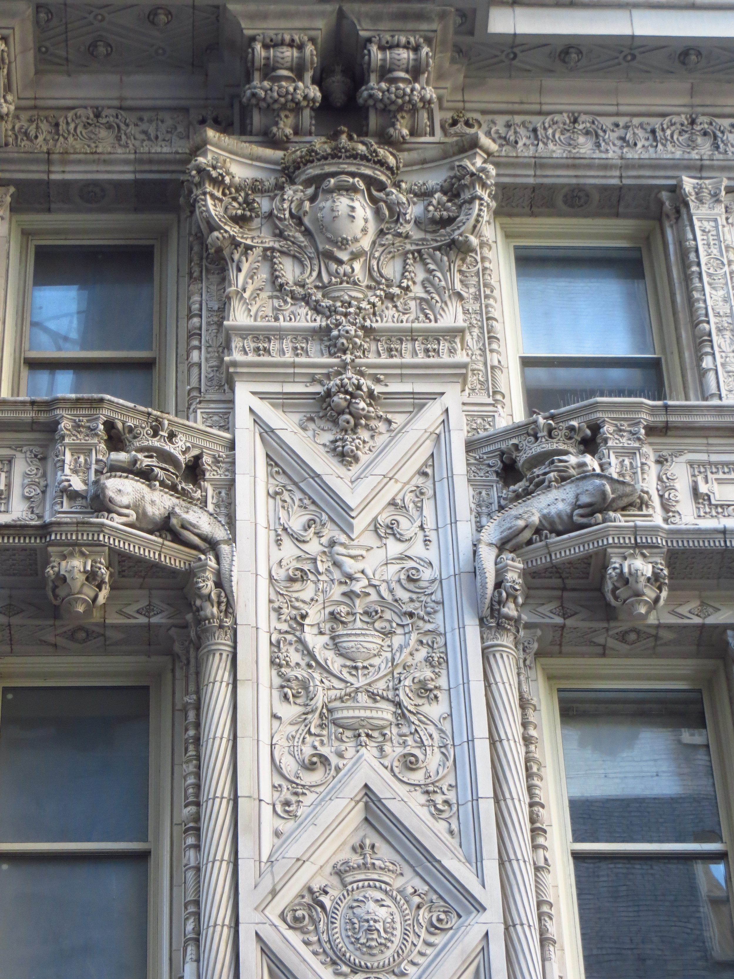 Alwyn Court detail