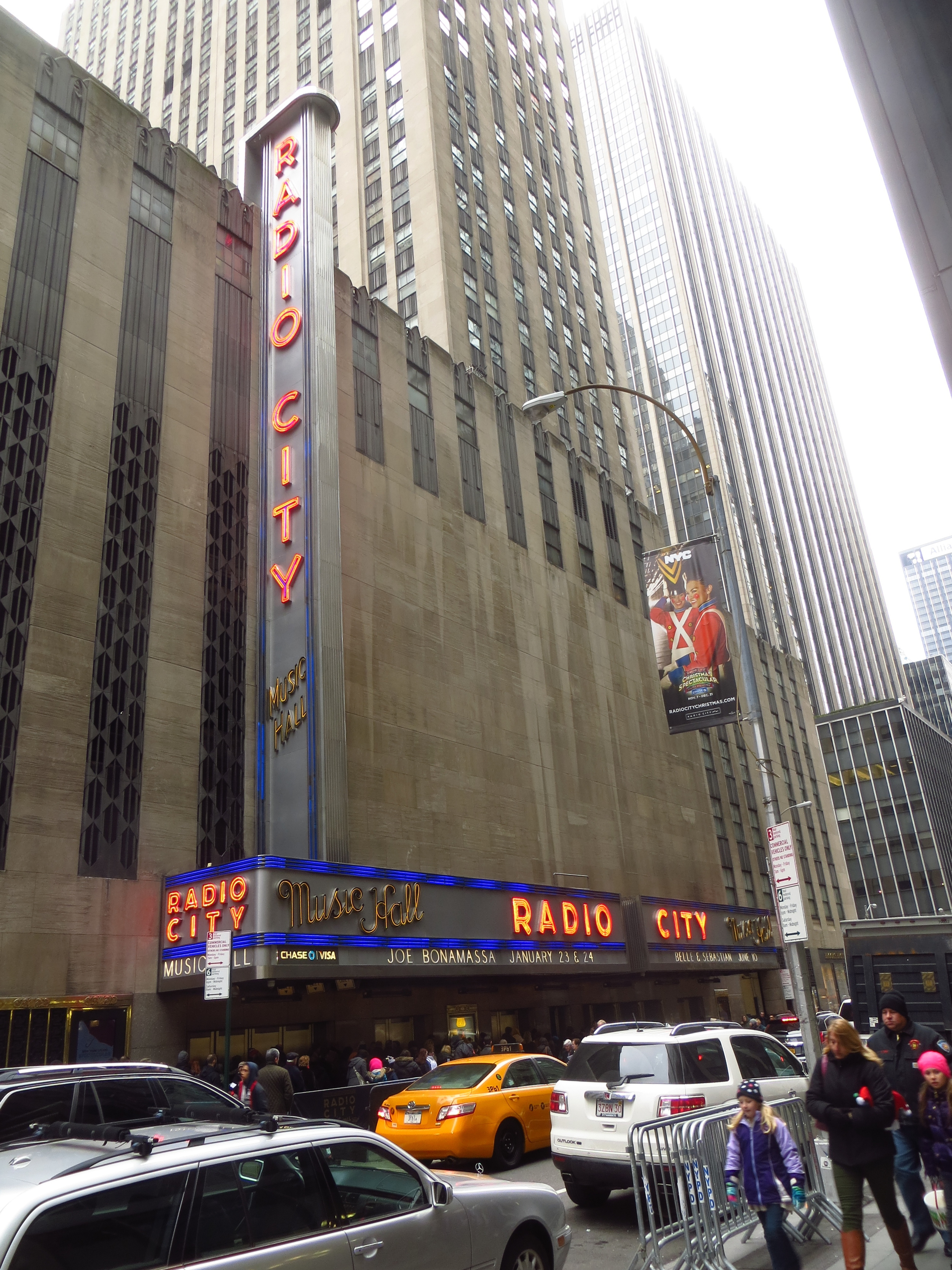 Line for Rockettes at Radio City Music Hall