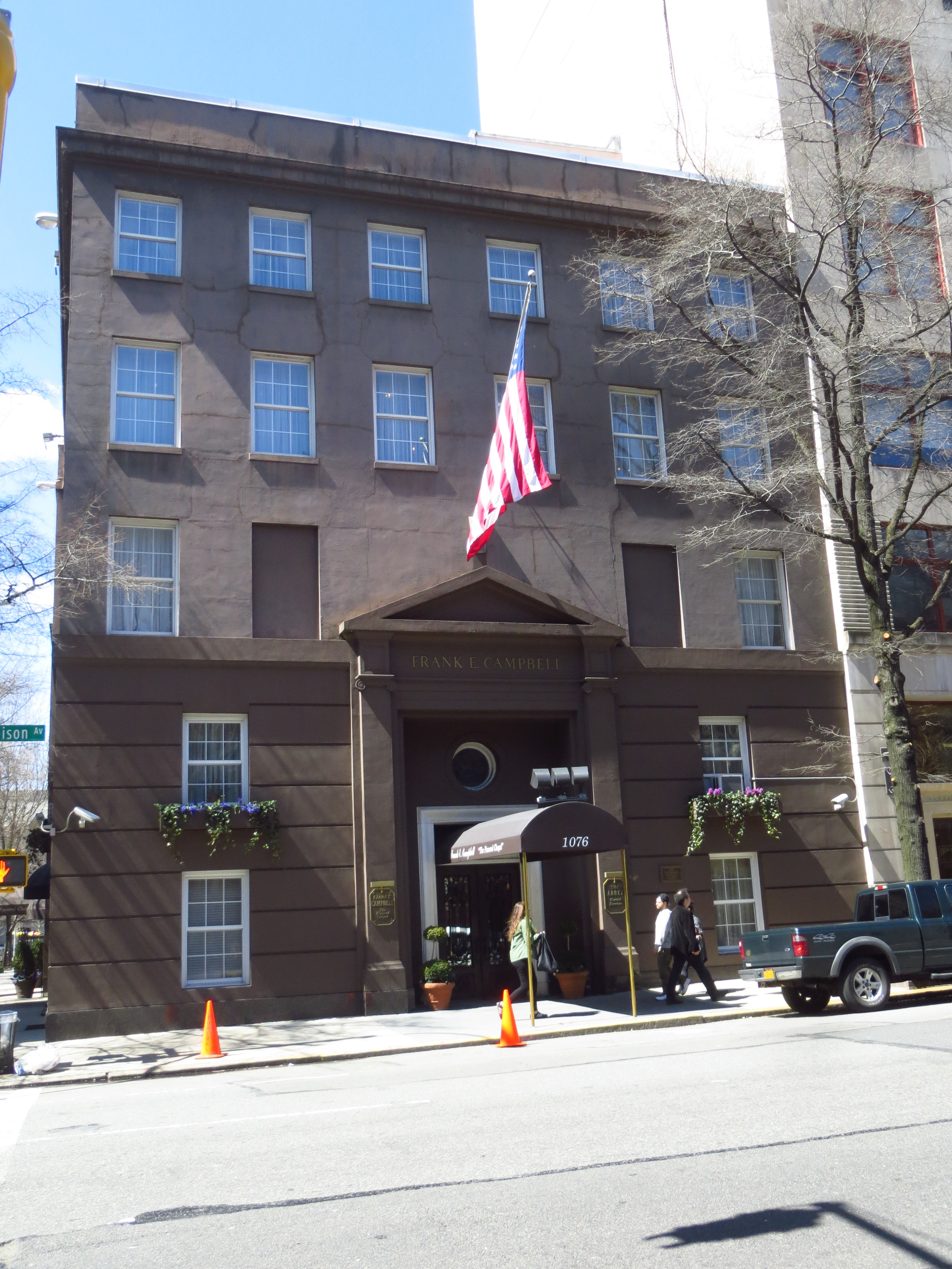 Madison Avenue 2015 04 11 Walking Manhattan