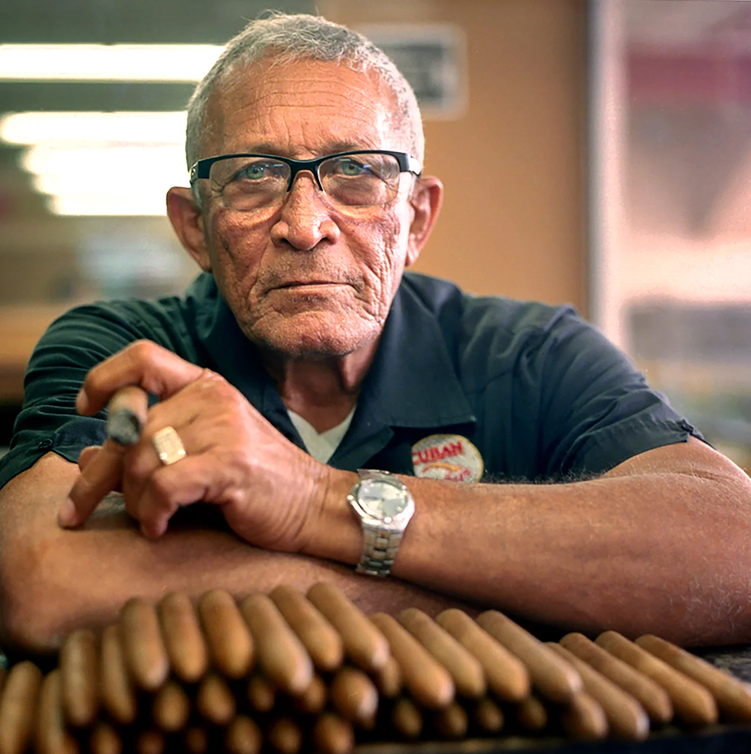 CIGAR_1.jpg