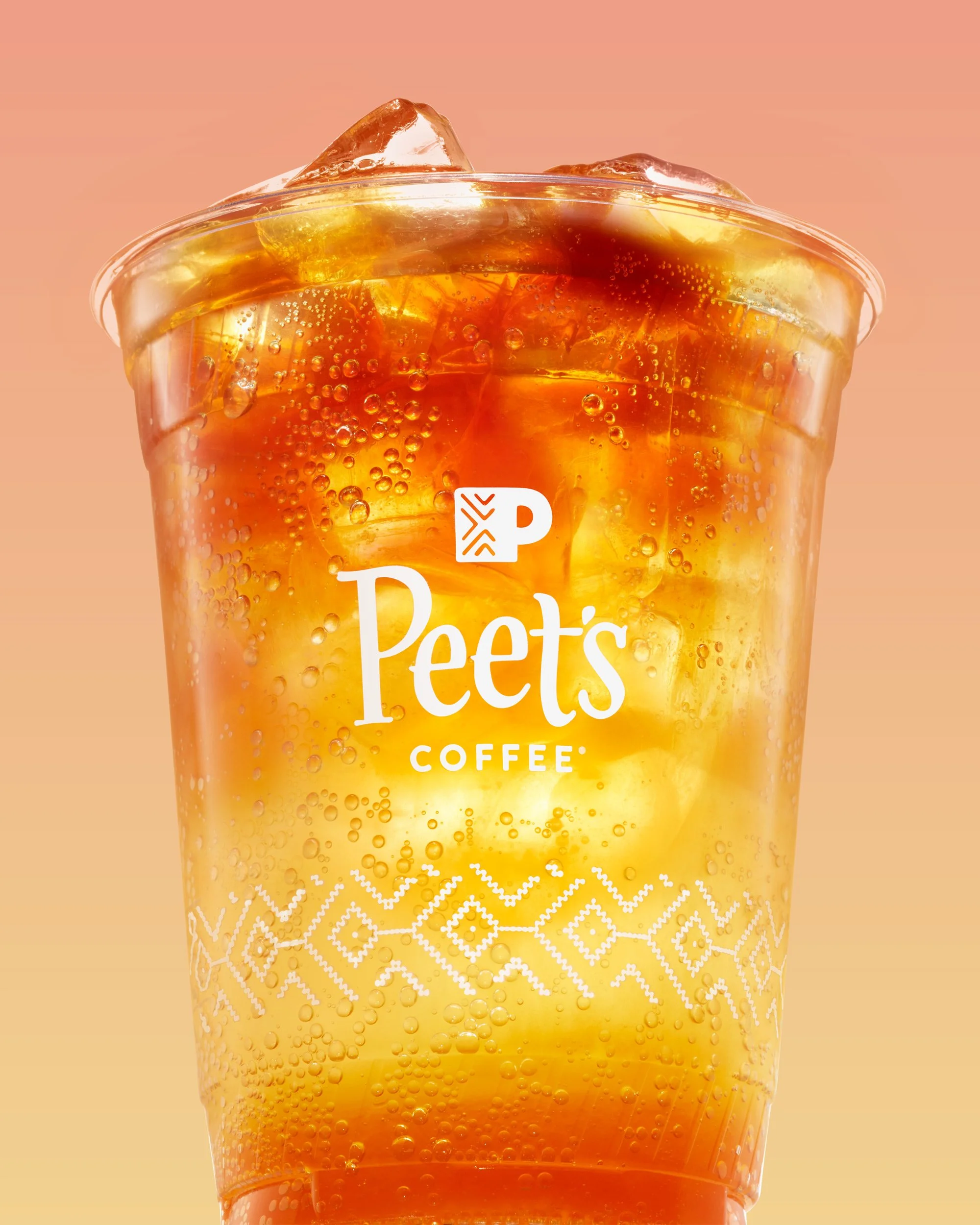 Annabelle_Breakey_Photography_Beverage_Peets_Sparkling_Passion-Fruit-Black_Tea_4x5.jpg