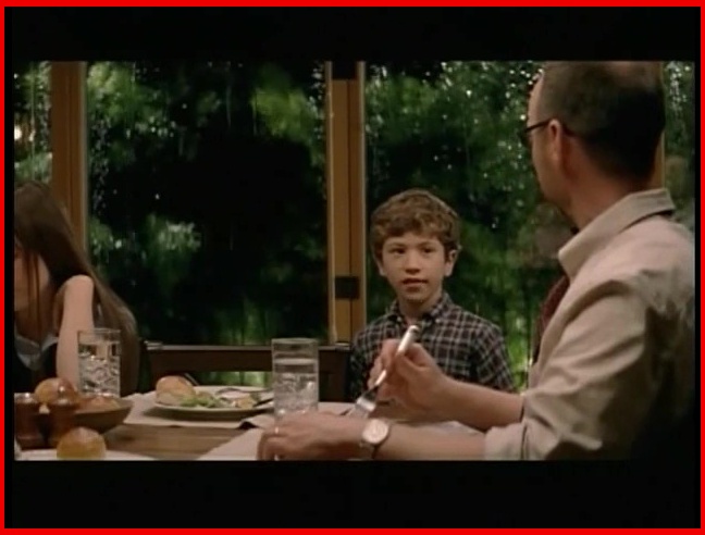 screenshots -Kraft Mac&Cheese Boy confronts dad.jpg