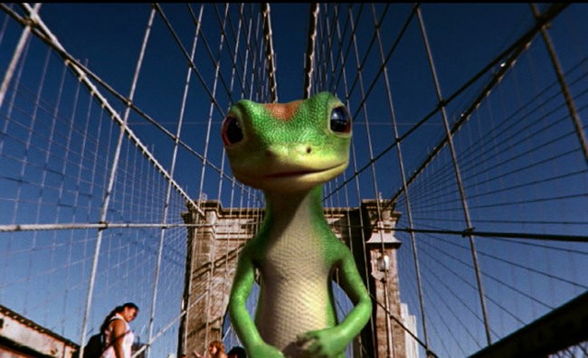 03 screenshots -Geico Gecko on Brooklyn Bridge.jpg
