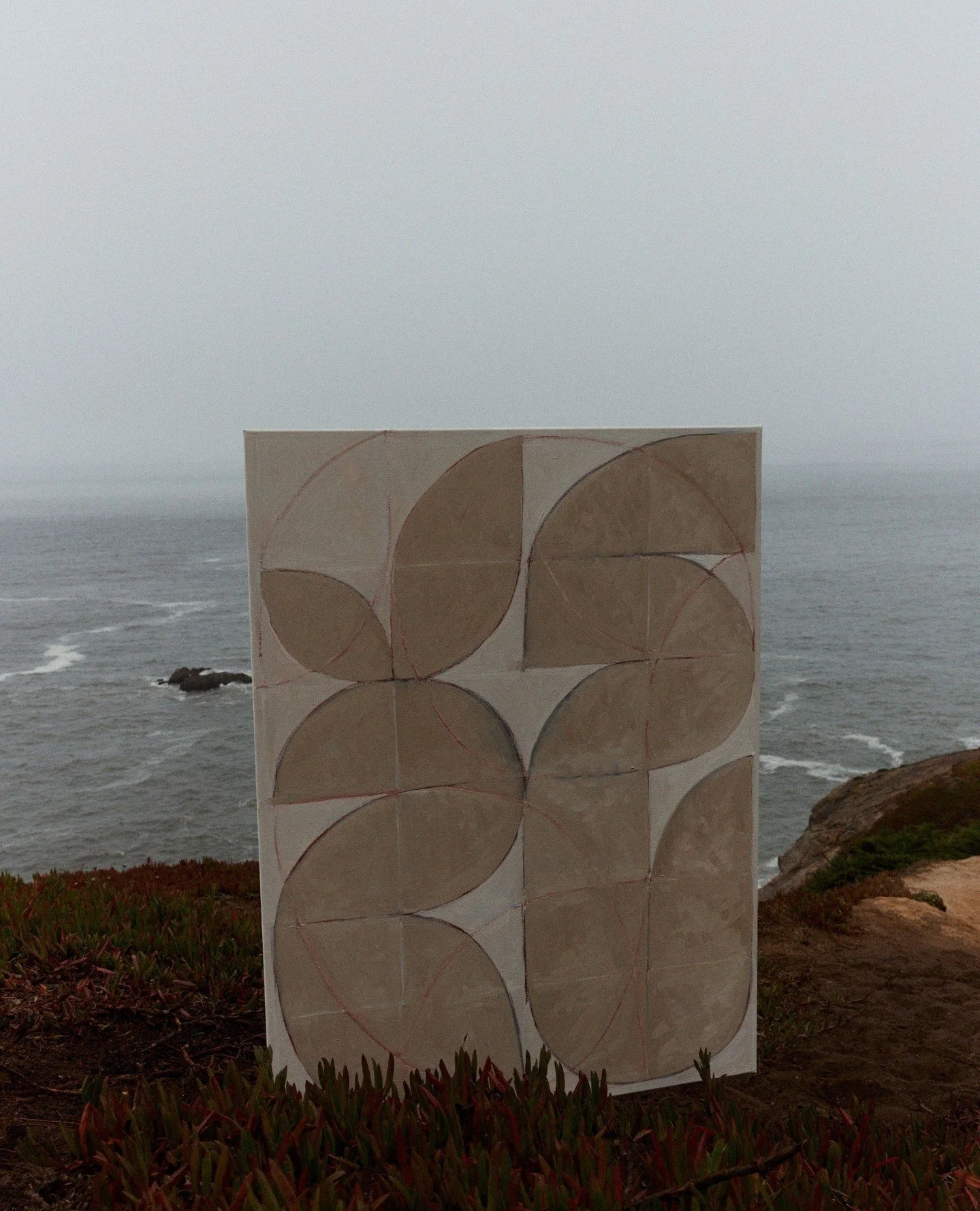 blessing my work in the sea air⁠
⁠
S1.22 Vapor 36X48⁠
⁠
⁠
Photo by @ashleybatz⁠
⁠
⁠
#oaklandartist #bayareaartist #painter #abstractart #modernart #minimalistart #abstractpaintings #oaklandabstractartist #SFartist #womenpainters