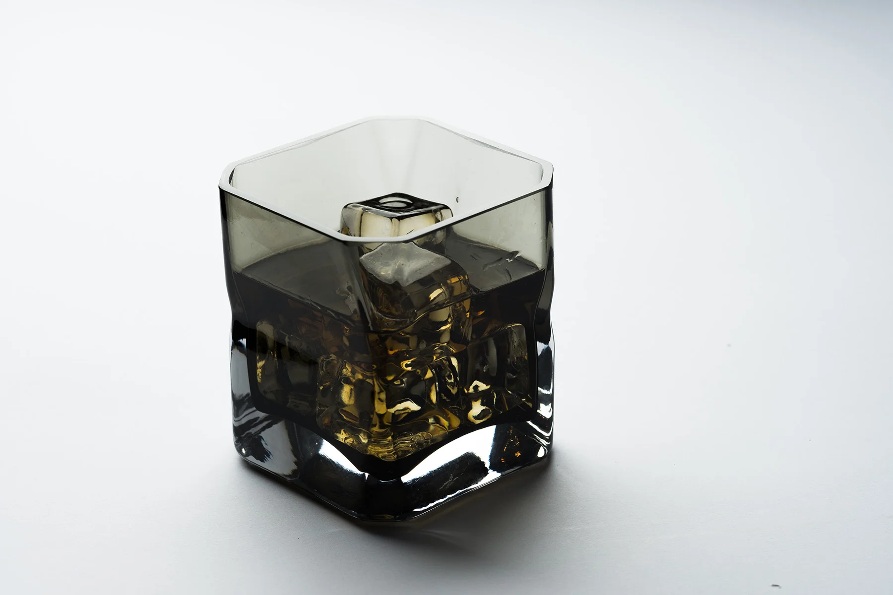Feel_Glass_06.jpg
