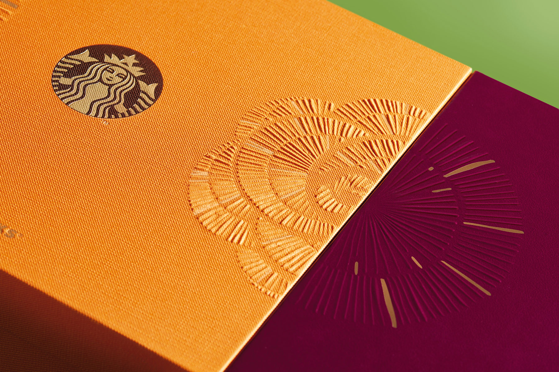 2_DesignBridge_Shanghai_Starbucks_Mooncakes_detail.jpg