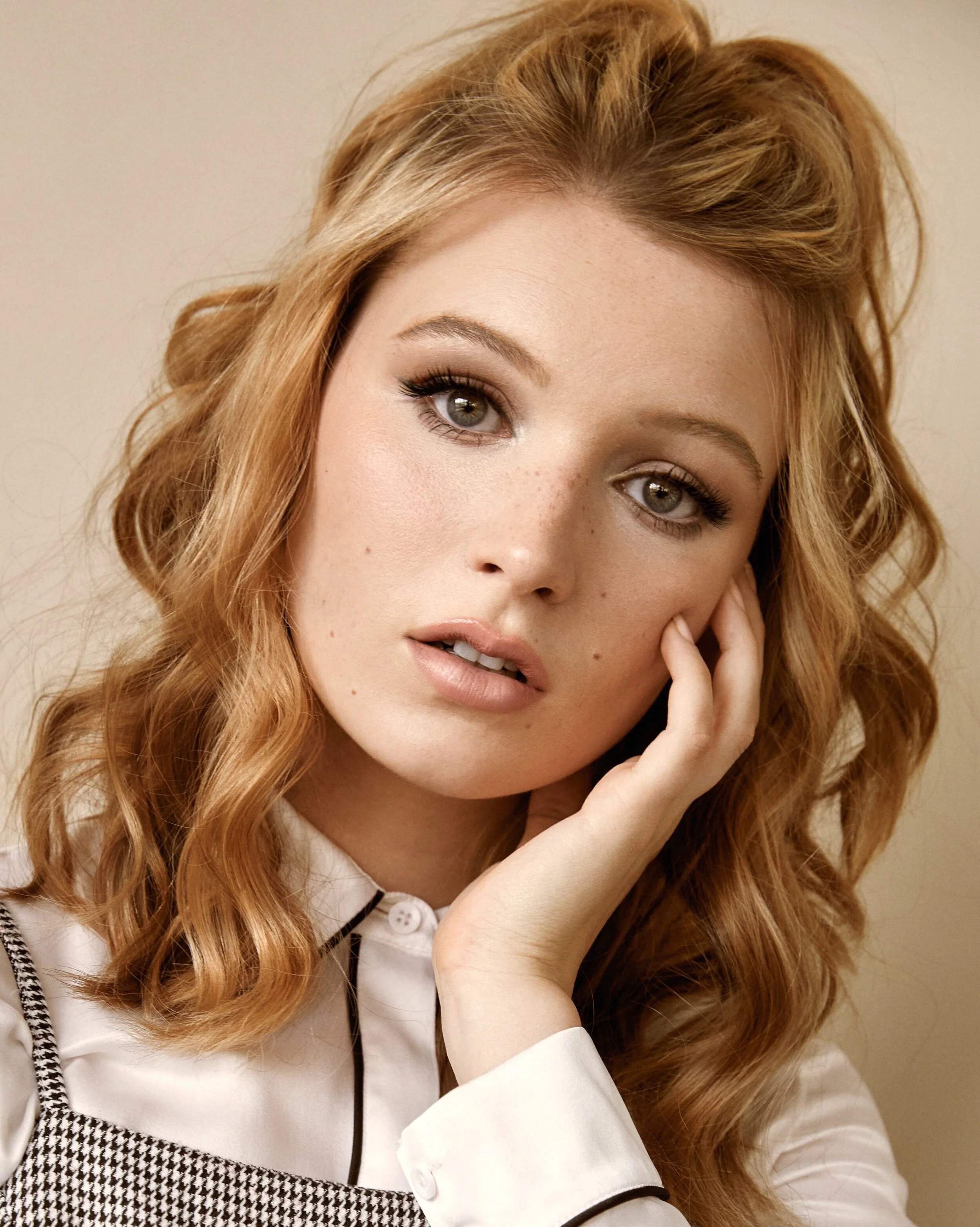   Ozark  on Netflix Madison Thompson, makeup by Tommy 