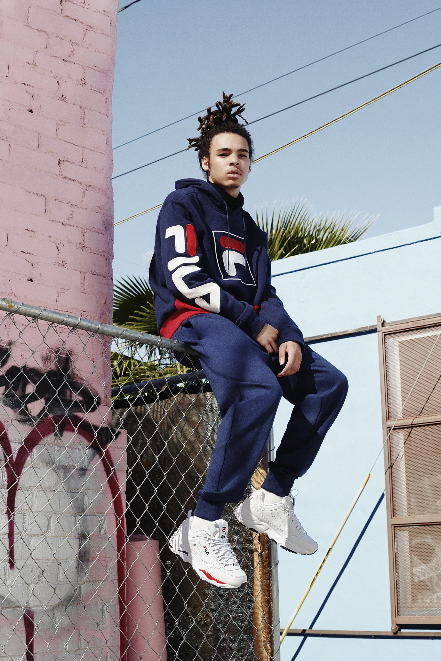 FootLocker_191_DisruptorIIXRayTracer_1FM00660_125B_073_R5.jpg