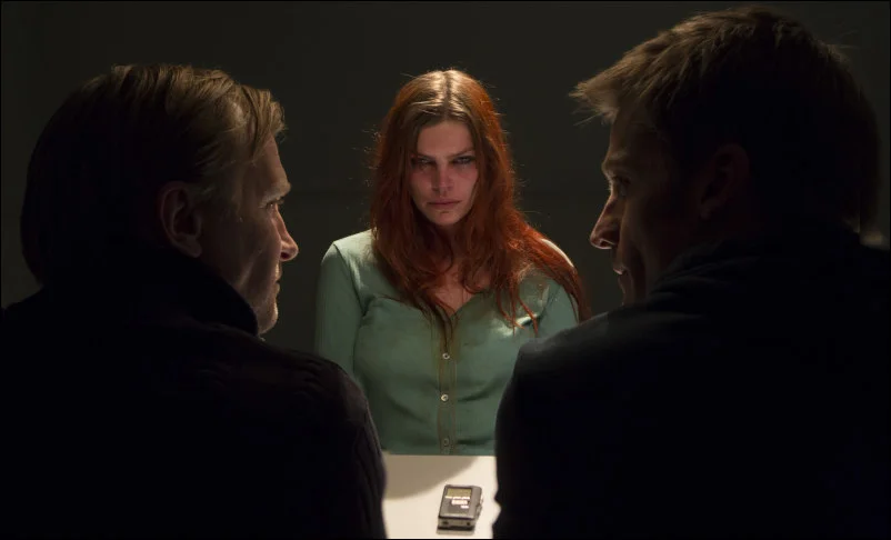 Simon (Ulrich Thomsen) - Sanne (Lykke May Andersen) - Andreas (Nikolaj Coster-Waldau) - foto: Rolf Konow ©