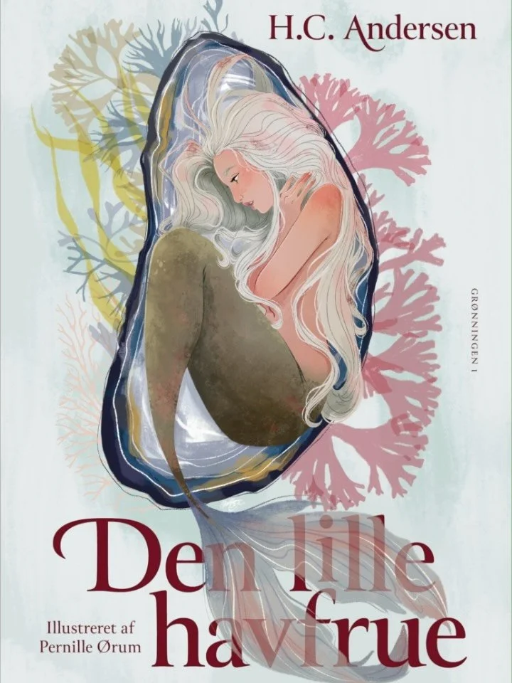 My final cover for my version of H.C. Andersen&rsquo;s The Little Mermaid.
Thank you all so much for your thoughtful input. It truly helped shape the final result. The dark maroon is inspired by the rich tones of seaweed (s&oslash;l), creating contra