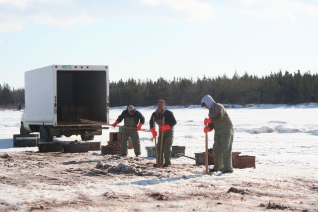 Ice_Fishing_012.jpg