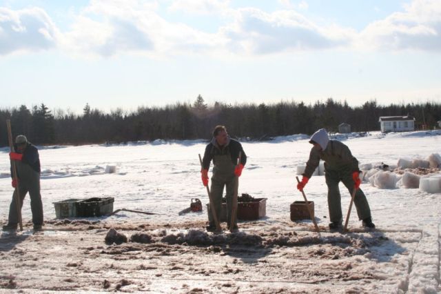 Ice_Fishing_013.jpg