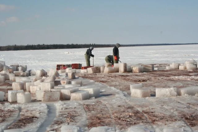 Ice_Fishing_019.jpg