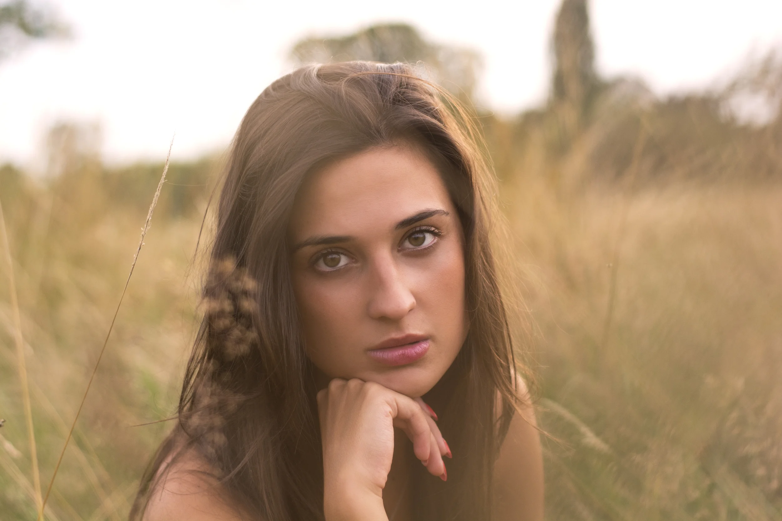 London Senior Portrait Photographer | Summer meadows