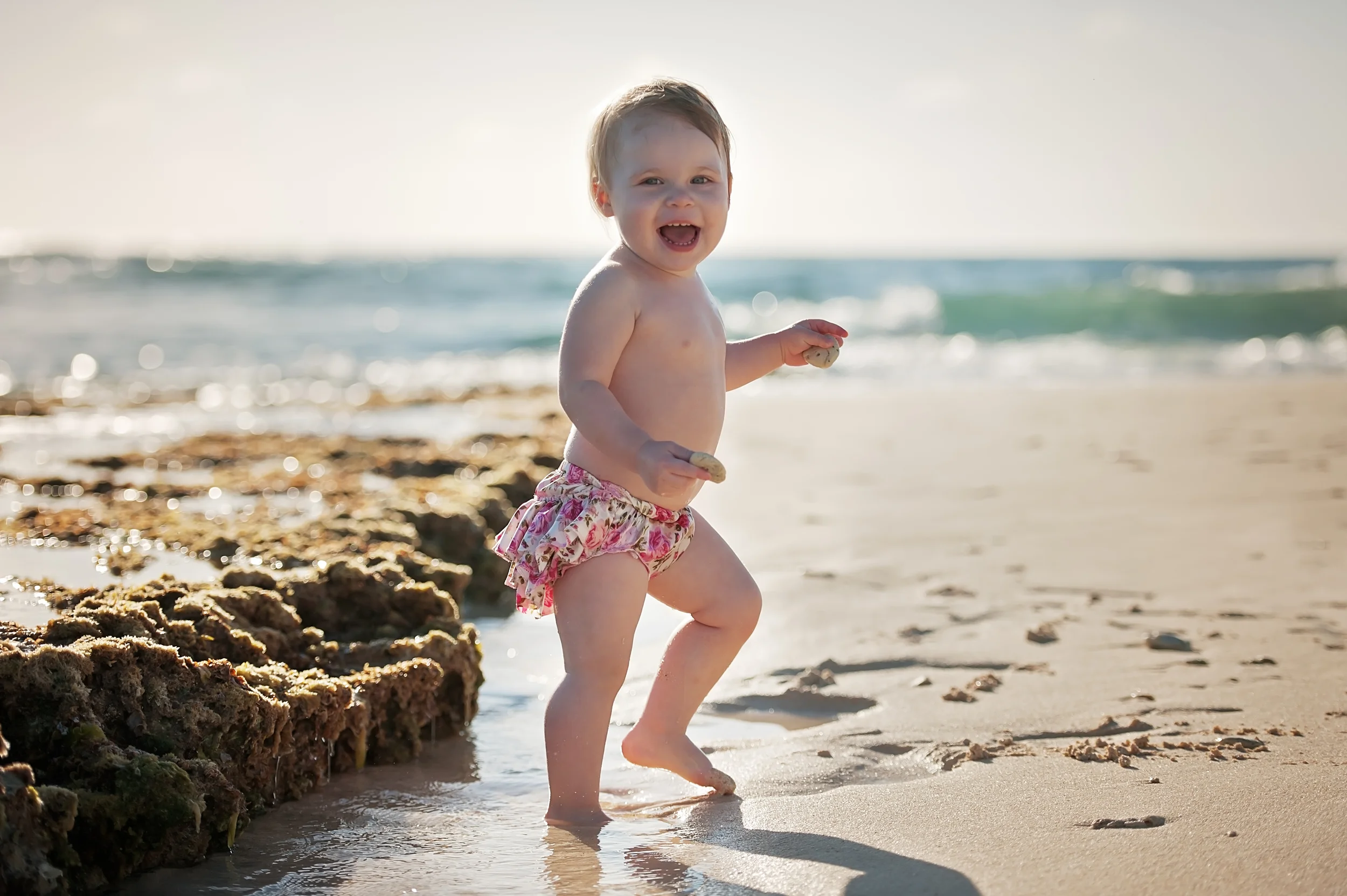 West London baby photography | A busy little beach bee