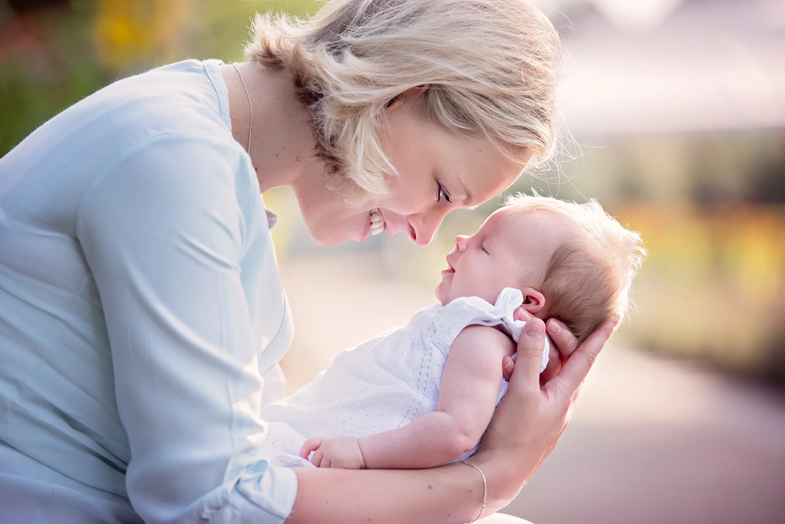 Notting Hill baby photographer | Holland Park family photoshoot