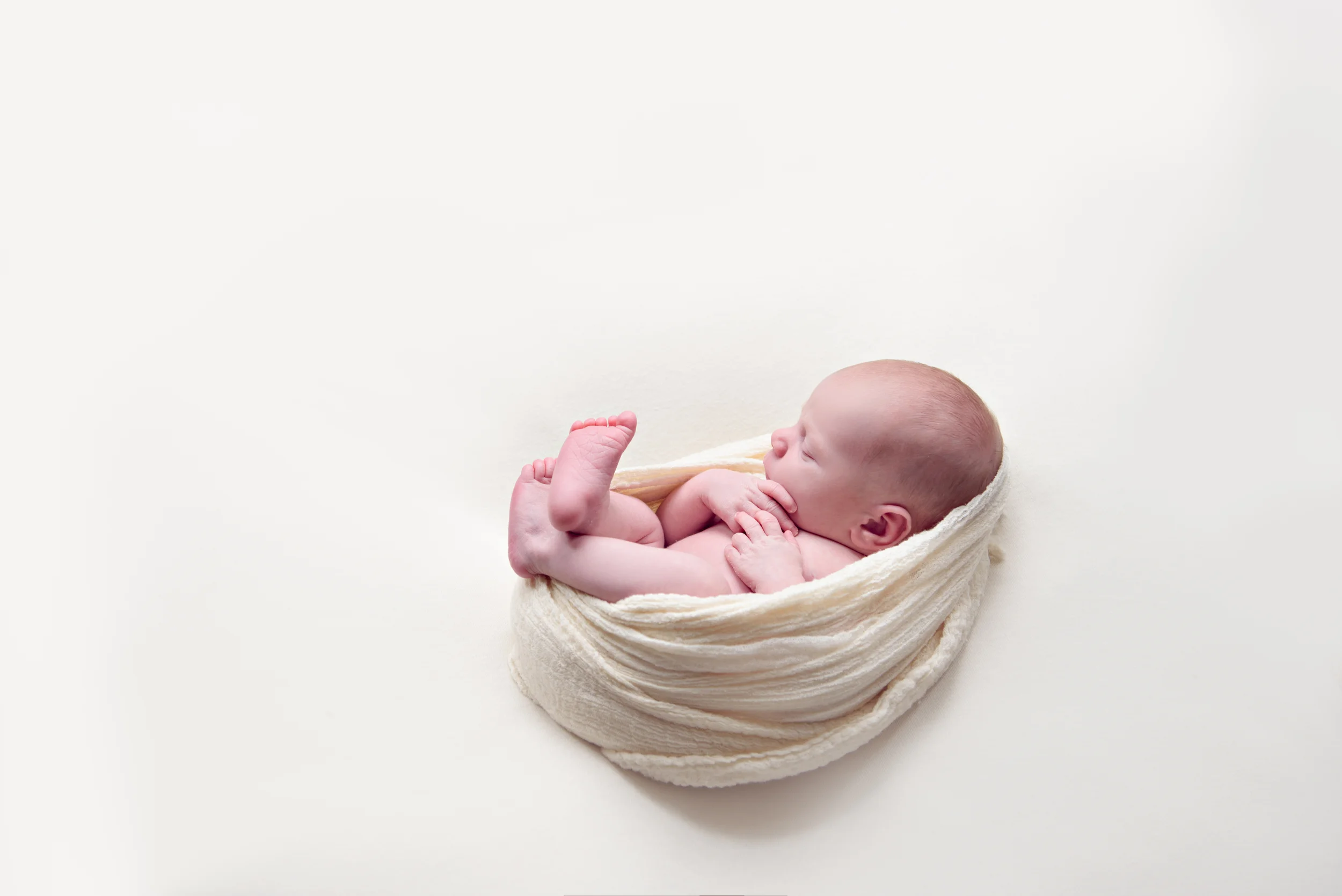 Natural newborn baby photography in Putney, London