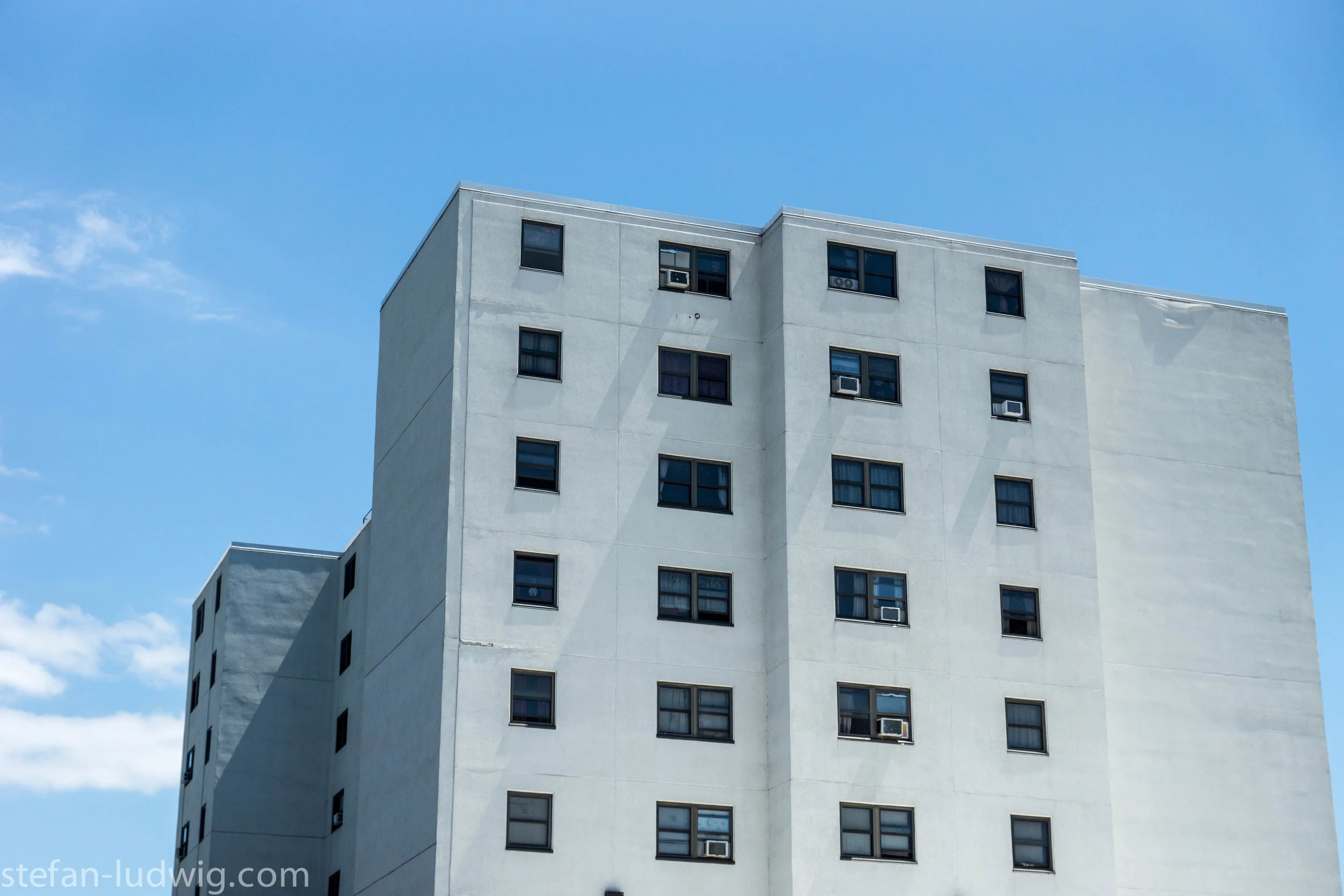 GreyBuilding-04918.jpg