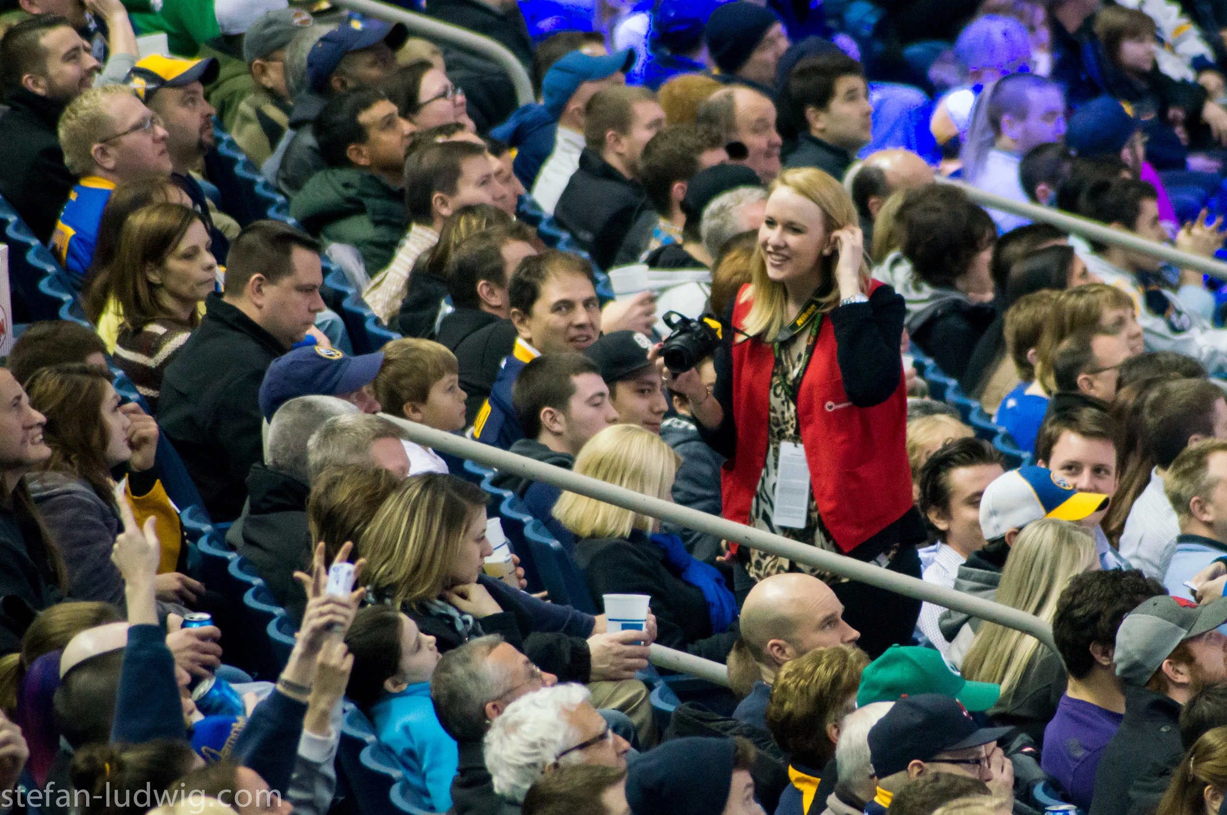 IcehockeySabres-07352.jpg