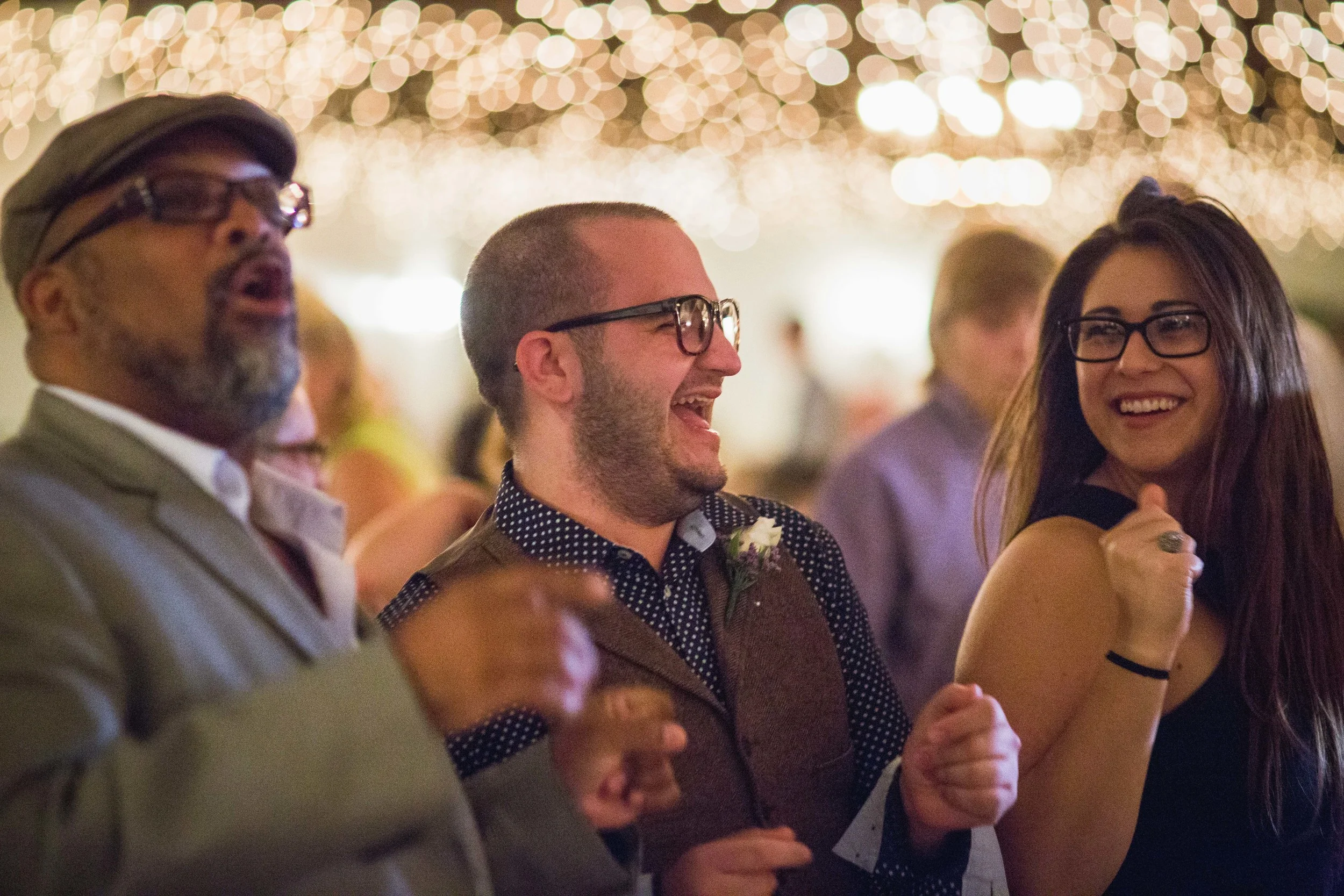 Kara-and-Matt-Buffalo-NY-Stefan-Ludwig-Photography-Depew-Joesephy-Country-Manor-508.jpg