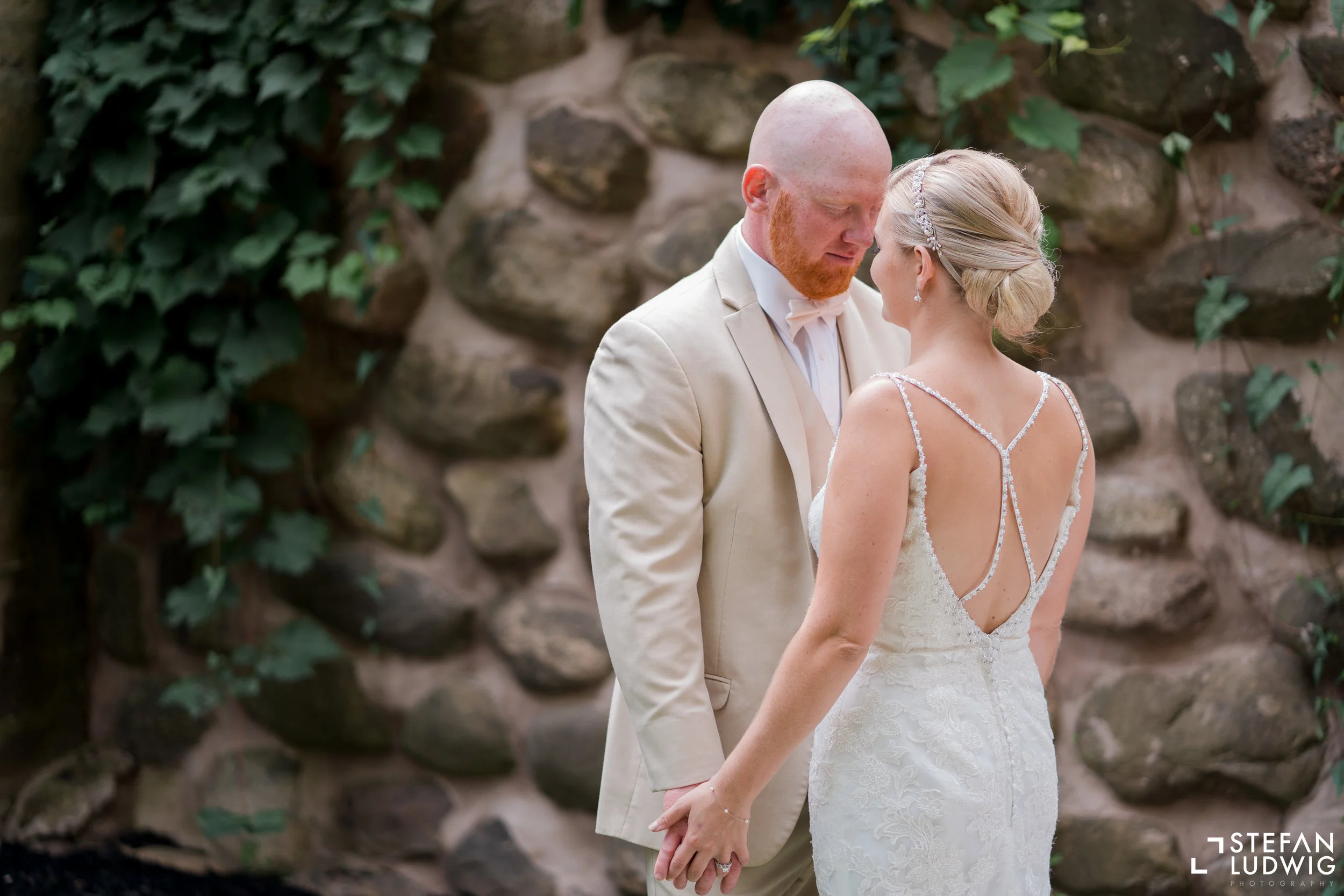 Blog Chelsea and Beau Wedding Photography at Gallagher Barn in Gasport NY by Stefan Ludwig Photography -28.jpg