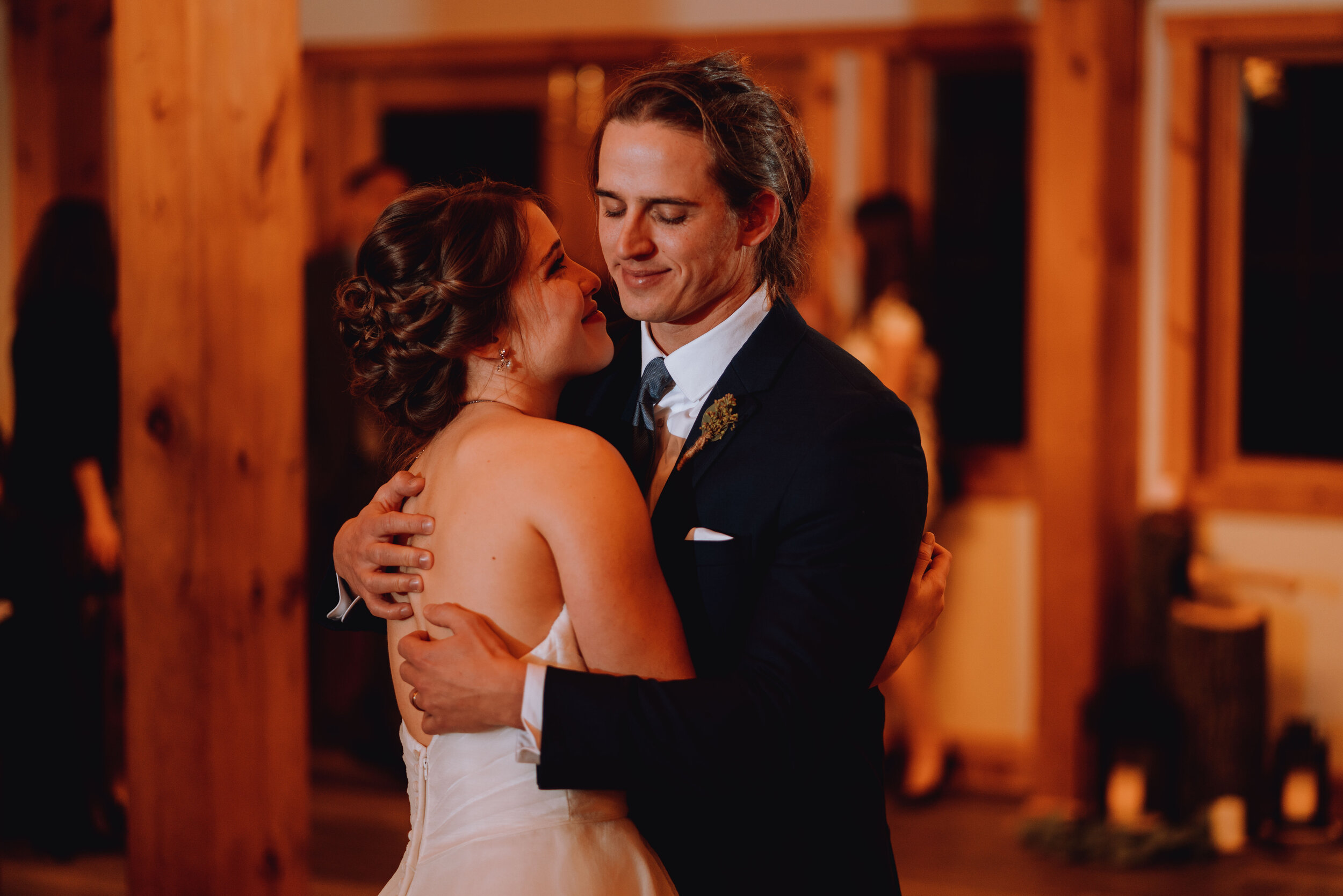 Wedding Hannah and Aaron at Timberlodge in Buffalo NY by Stefan Ludwig Photography-625.jpg