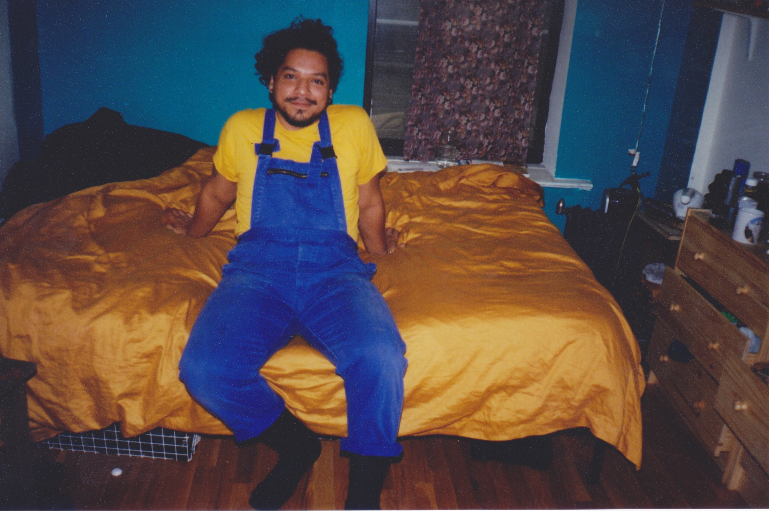 cristobalyellowbed.jpeg