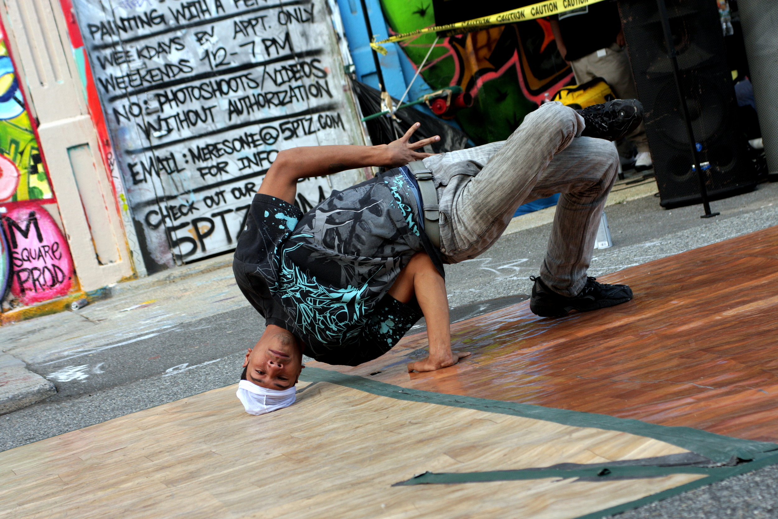 Breakdancer-5Pointz.JPG