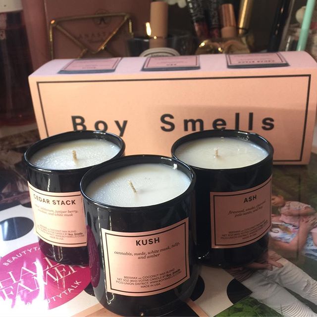 Good new candle finds. Love a musky/woodsy scent, especially on cold, dreary days! #boysmells #candles #minicandles #candleset #holidaycandles #wintercandles #winterscents #kush #ash #cedarstack #kushcandles #cute #smellsgood