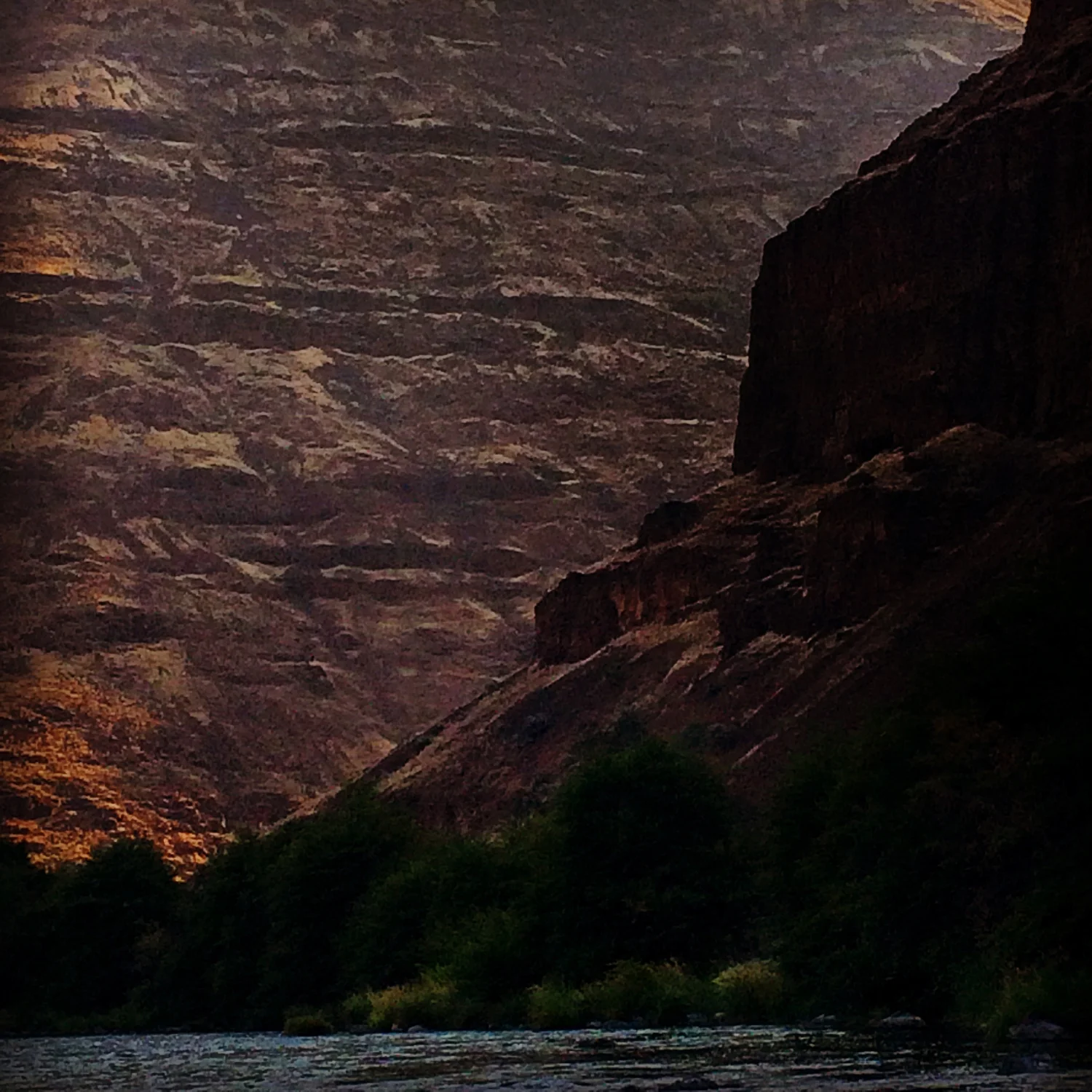 Rattlesnake Canyon on the Lower Deschutes. Looks like something out of a Ridley Scott film.