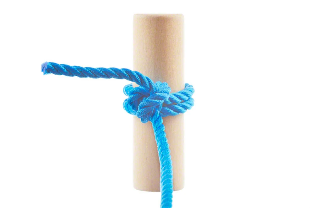 Two half hitches knot