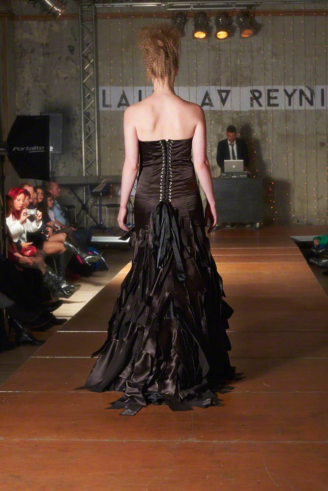 Laila av Reyni Fashion Show – öSTRöM 2013