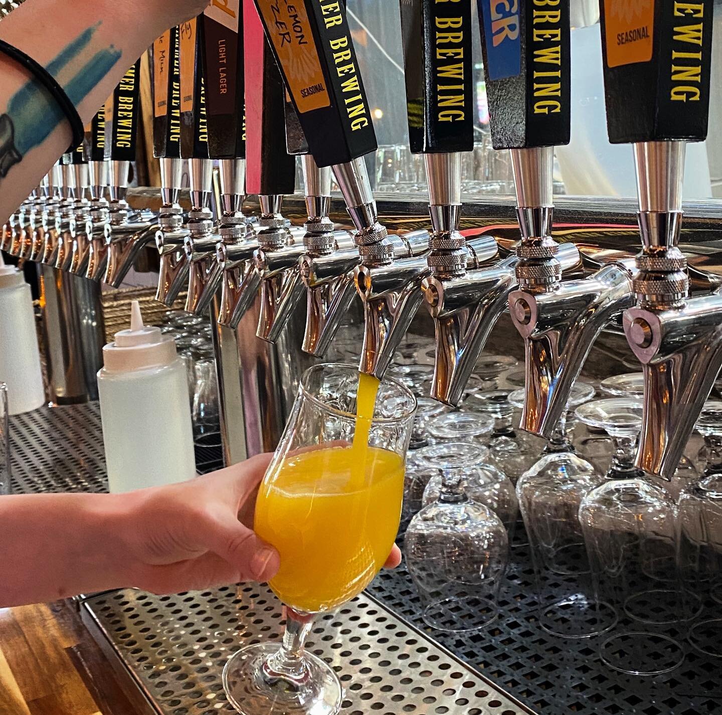Cheers to making it half way through another week!
.
.
.
@yellowhammer_brewing 
.
.
.
#DHI #CraftBeer #CraftBeerTrail #DrinkLocal #DrinkBeer #ExploreDowntown #visithuntsville #supportlocal #localbreweries #localbrews