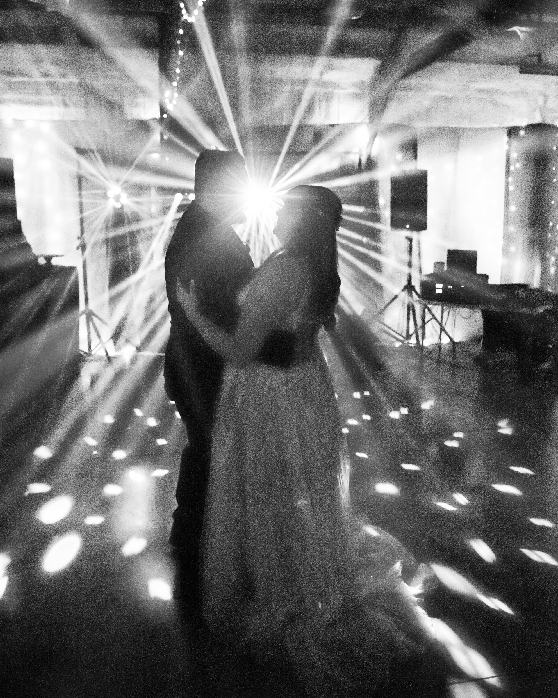 240421_kister_erin_andrew_wedding_photos_black_and_white_for_web_016.jpg