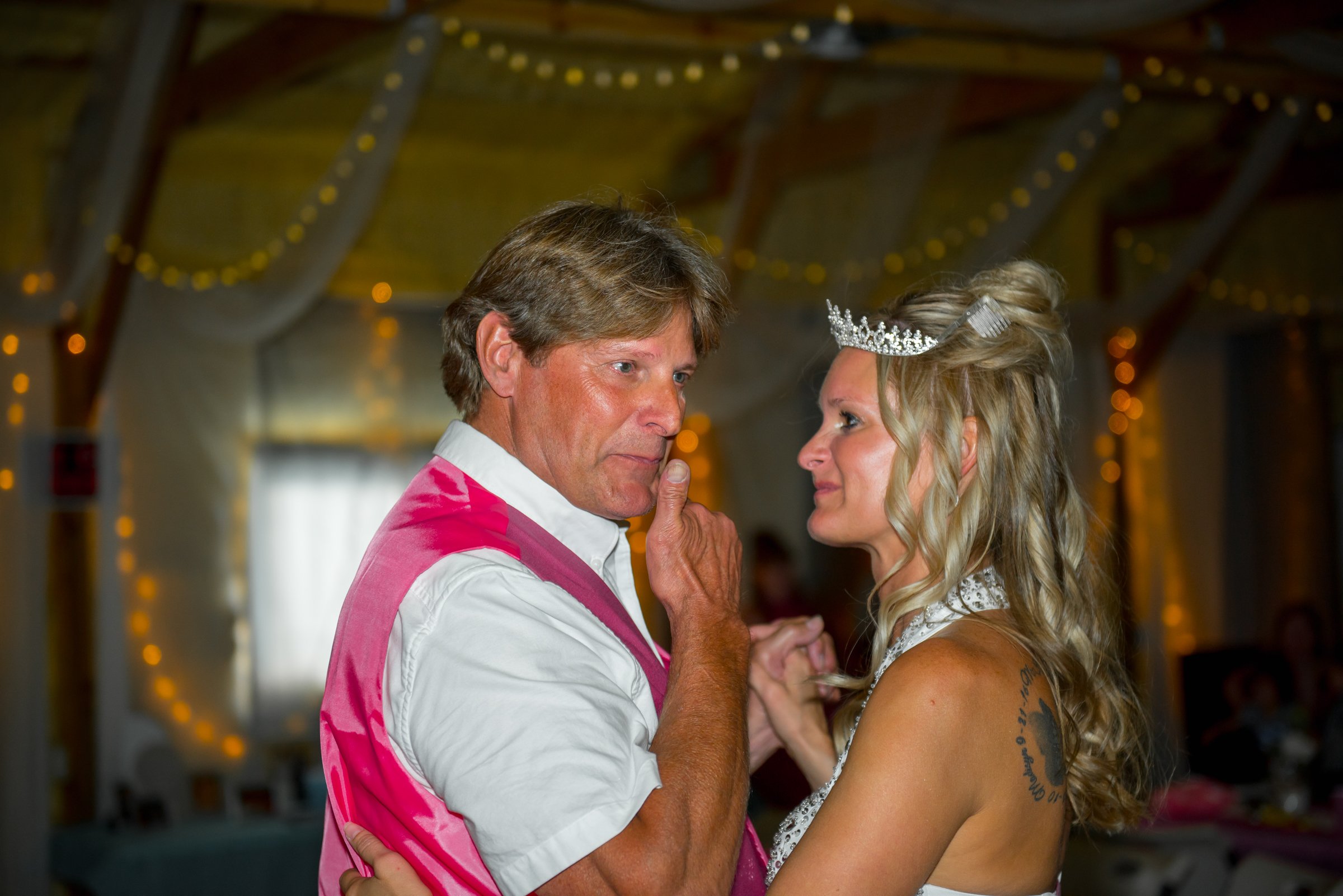 241011_tiffany_cody_linder_wedding_photos_for_web_177.jpg