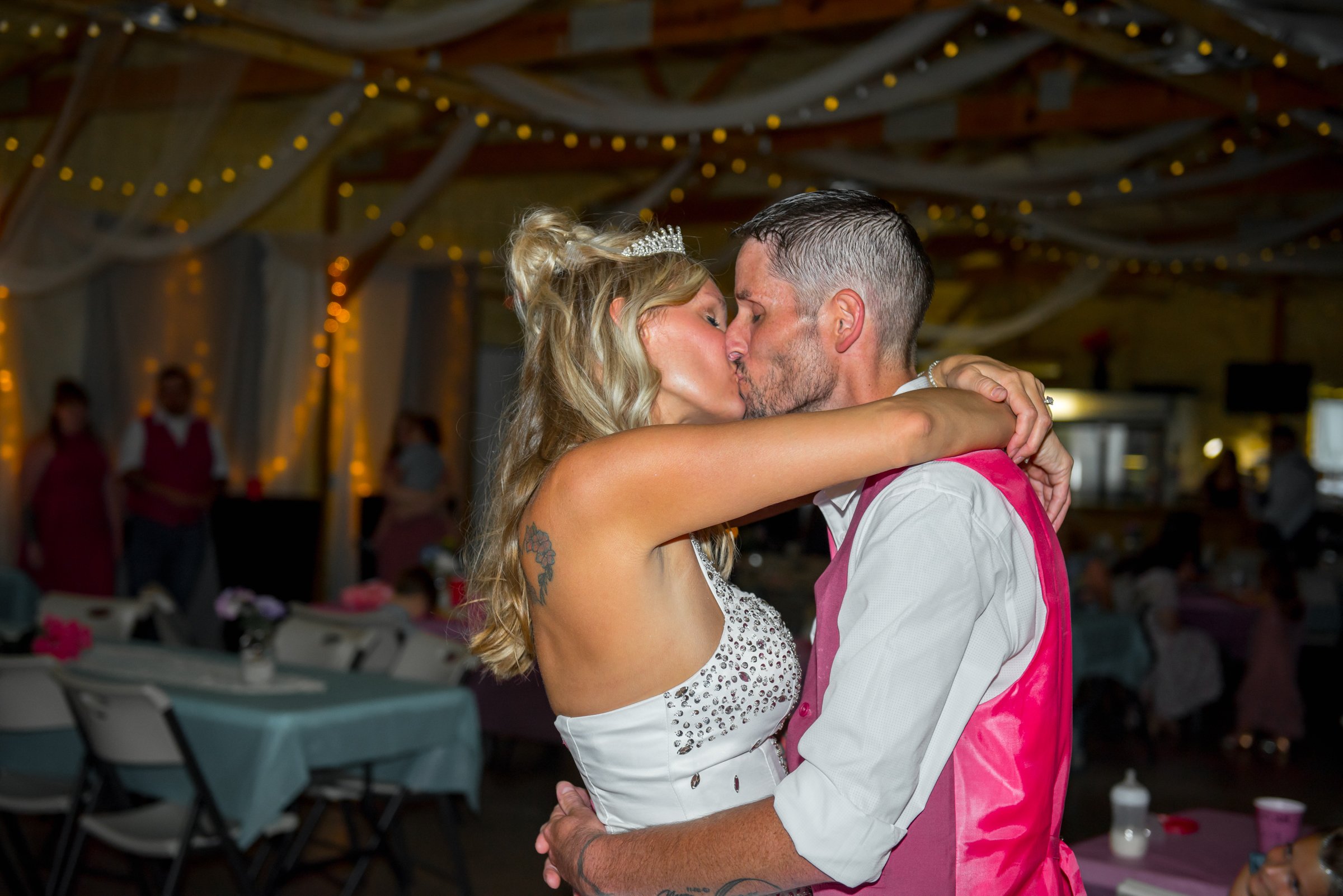 241011_tiffany_cody_linder_wedding_photos_for_web_184.jpg