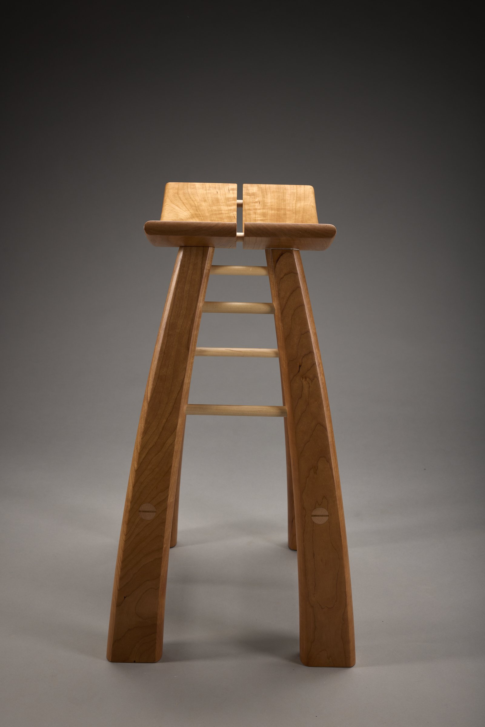 250515_todd_stools1986.jpg