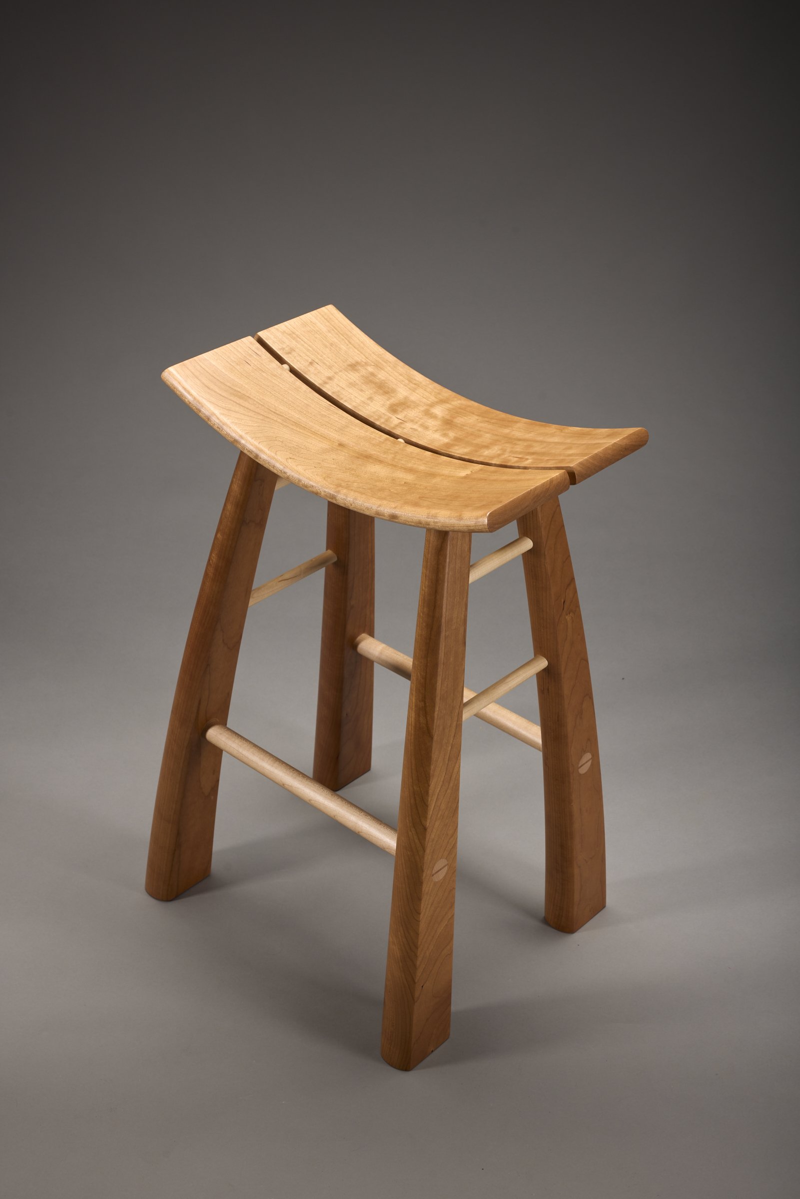 250515_todd_stools1982.jpg