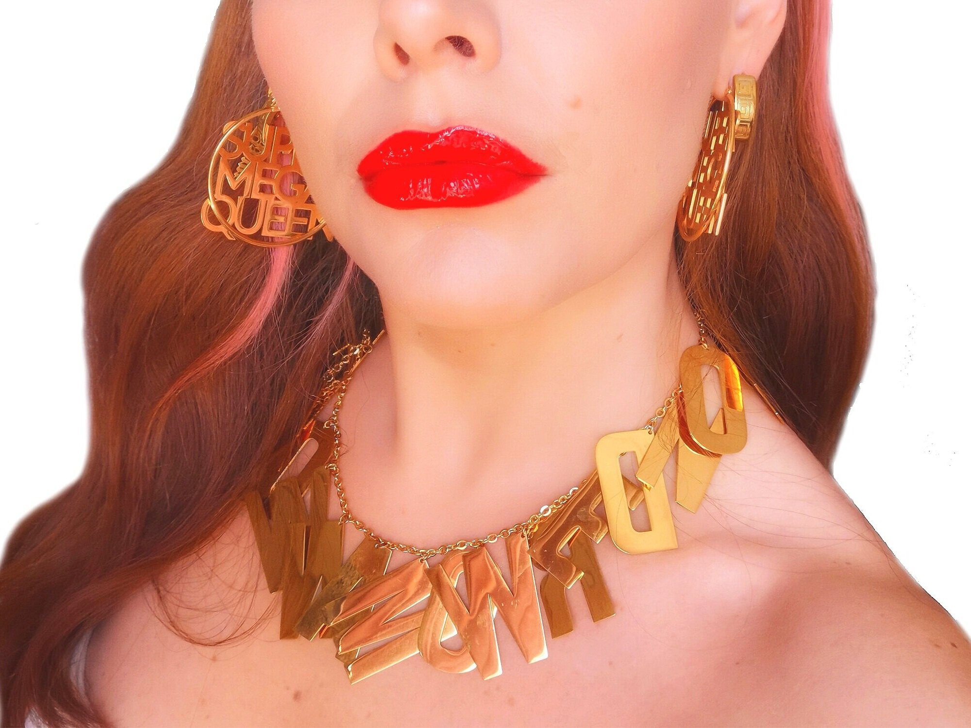 wonder woman halsband bokstäver guld silver smycken online