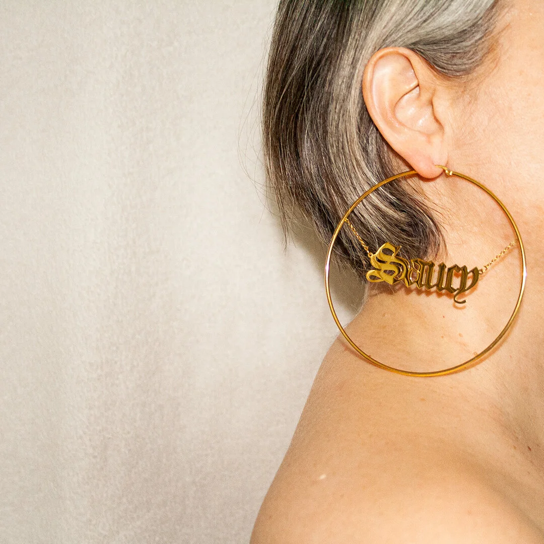 Saucy-big-hoops-orhangen-guld.jpg