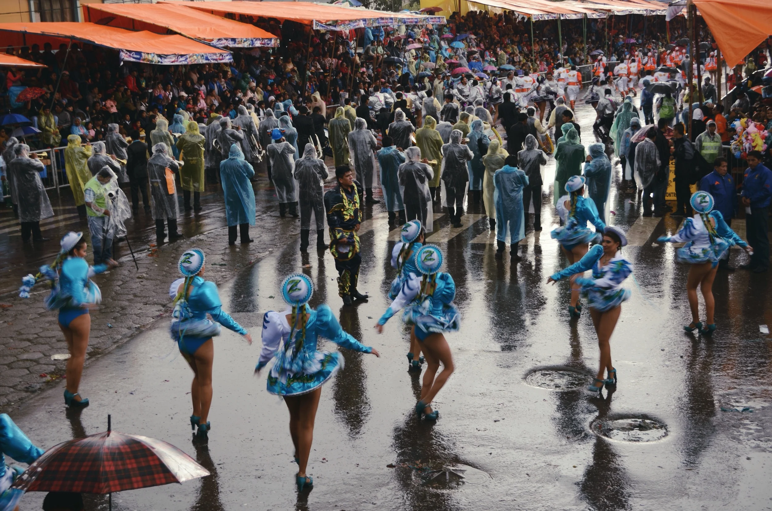 For part of the time it rained, poured, and hailed, and the Carnaval went on // 15 february 2015
