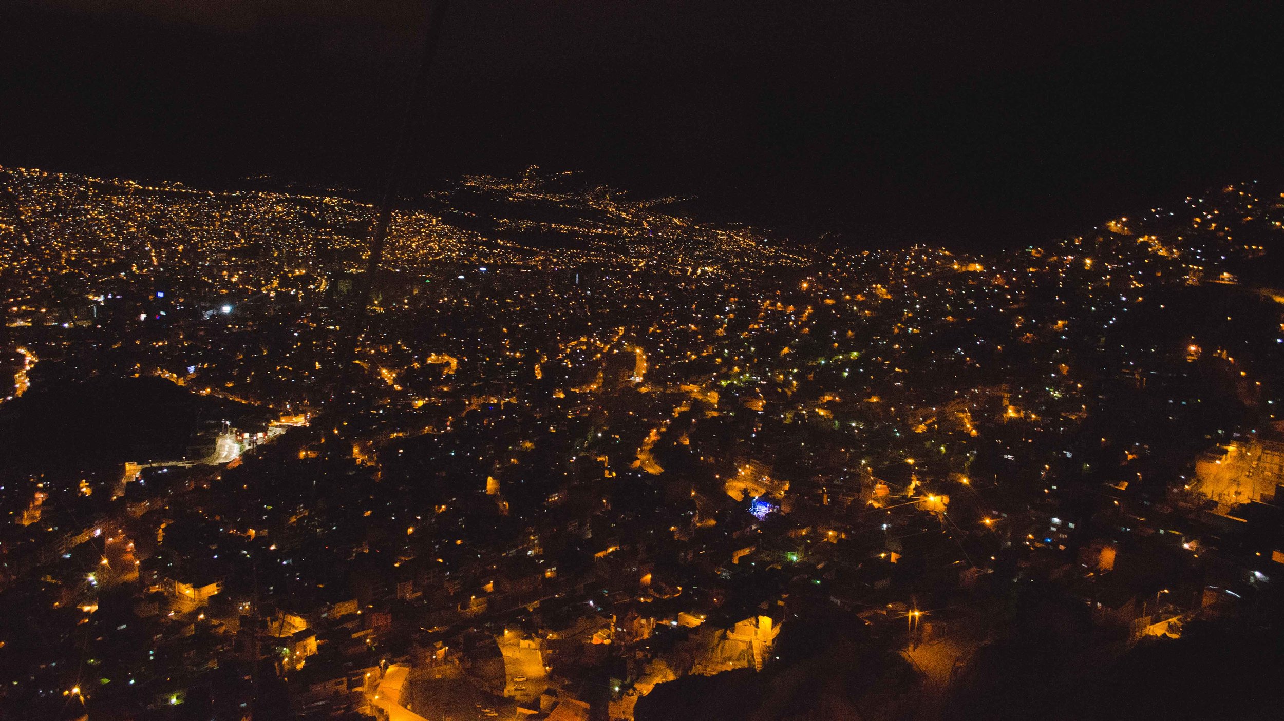  La Paz from the cable car 