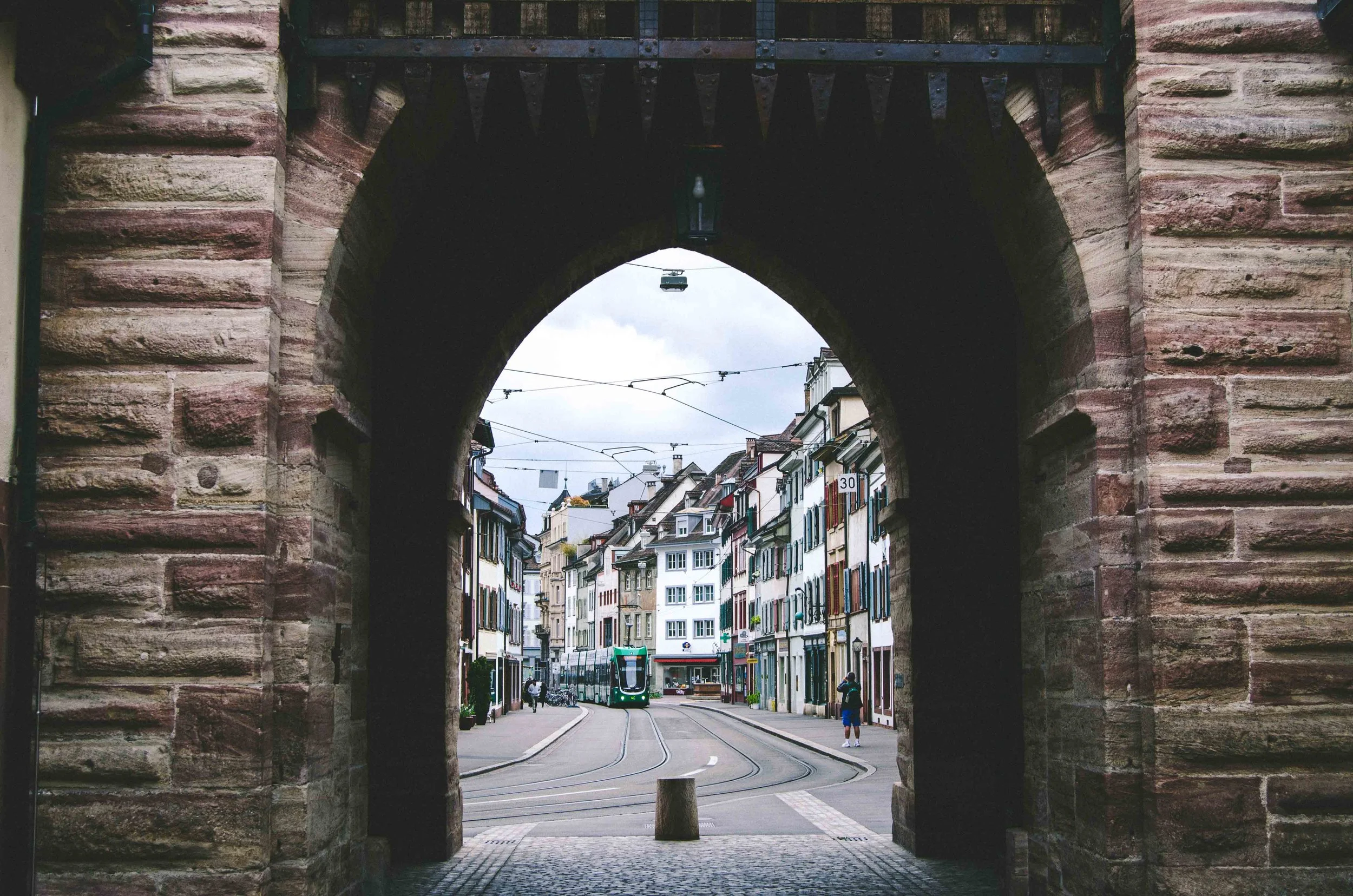 Looking through the Gate of Spalen