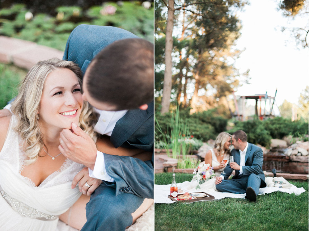 www.thestyledsoiree.com | Photo: Sara Lynn | Rocky mountain engagement session inspiration